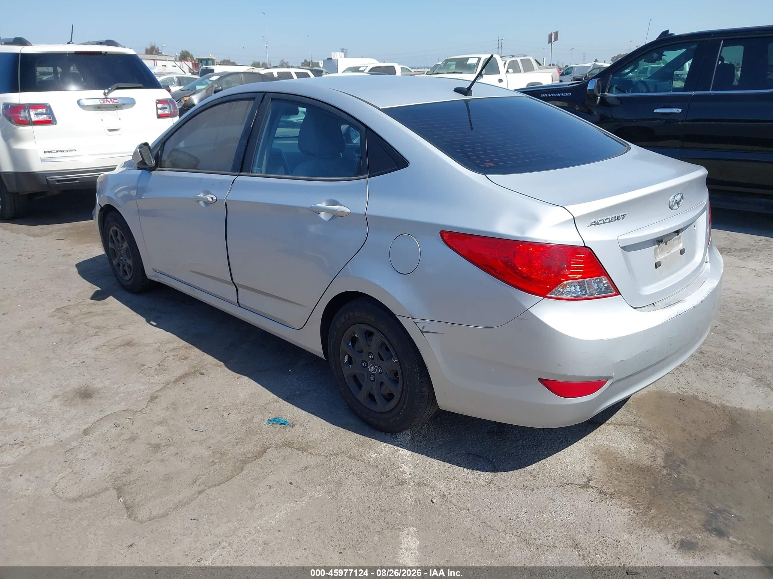 2012 Hyundai Accent Gls Silver vin: KMHCT4AE3CU143314