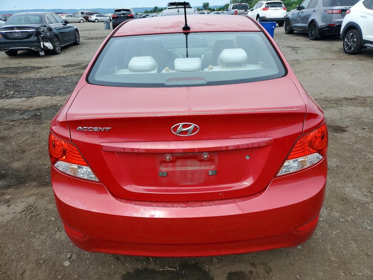 2012 Hyundai Accent Gls Красный vin: KMHCT4AE3CU197180