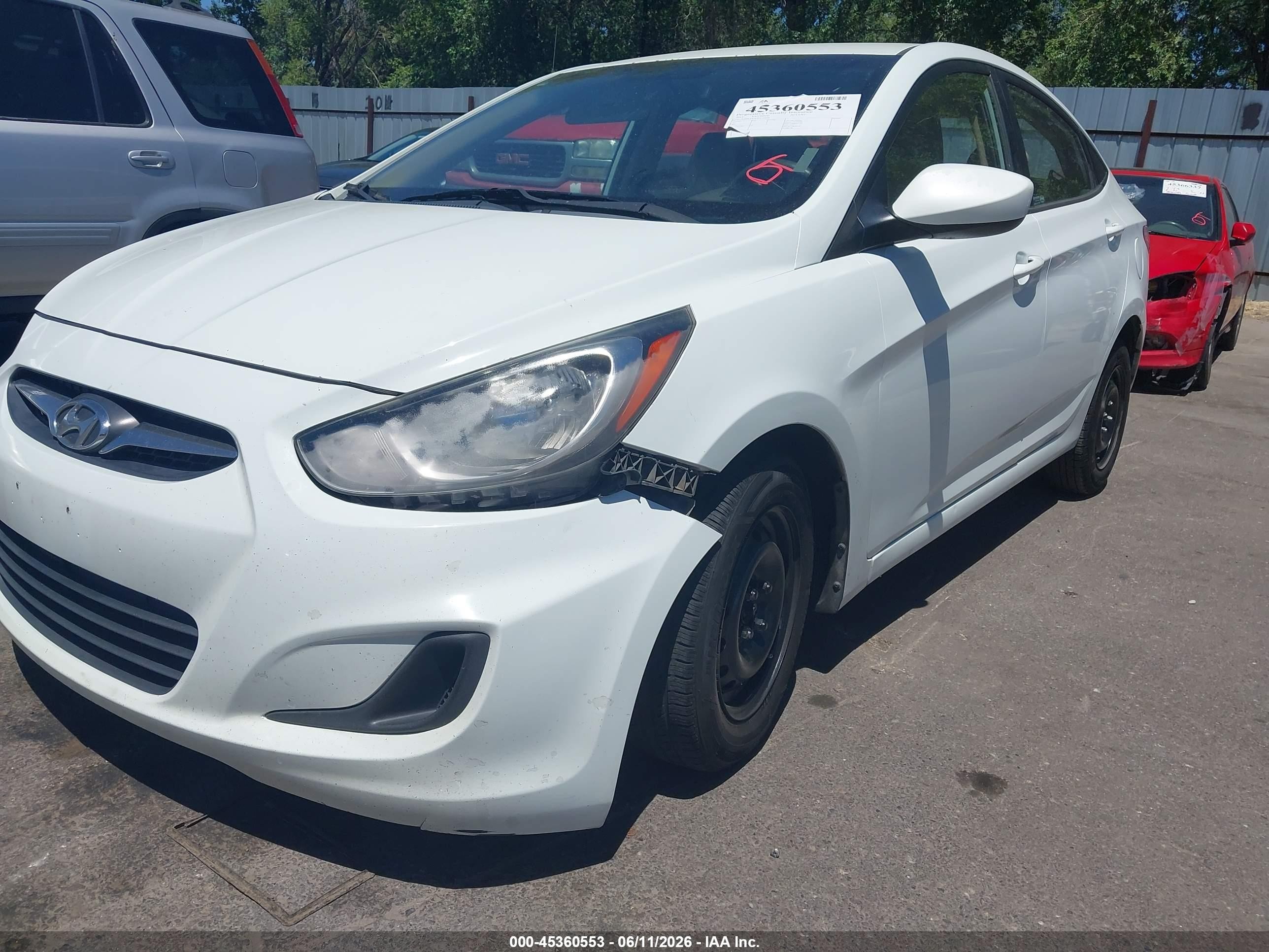 2012 Hyundai Accent Gls White vin: KMHCT4AE3CU219291