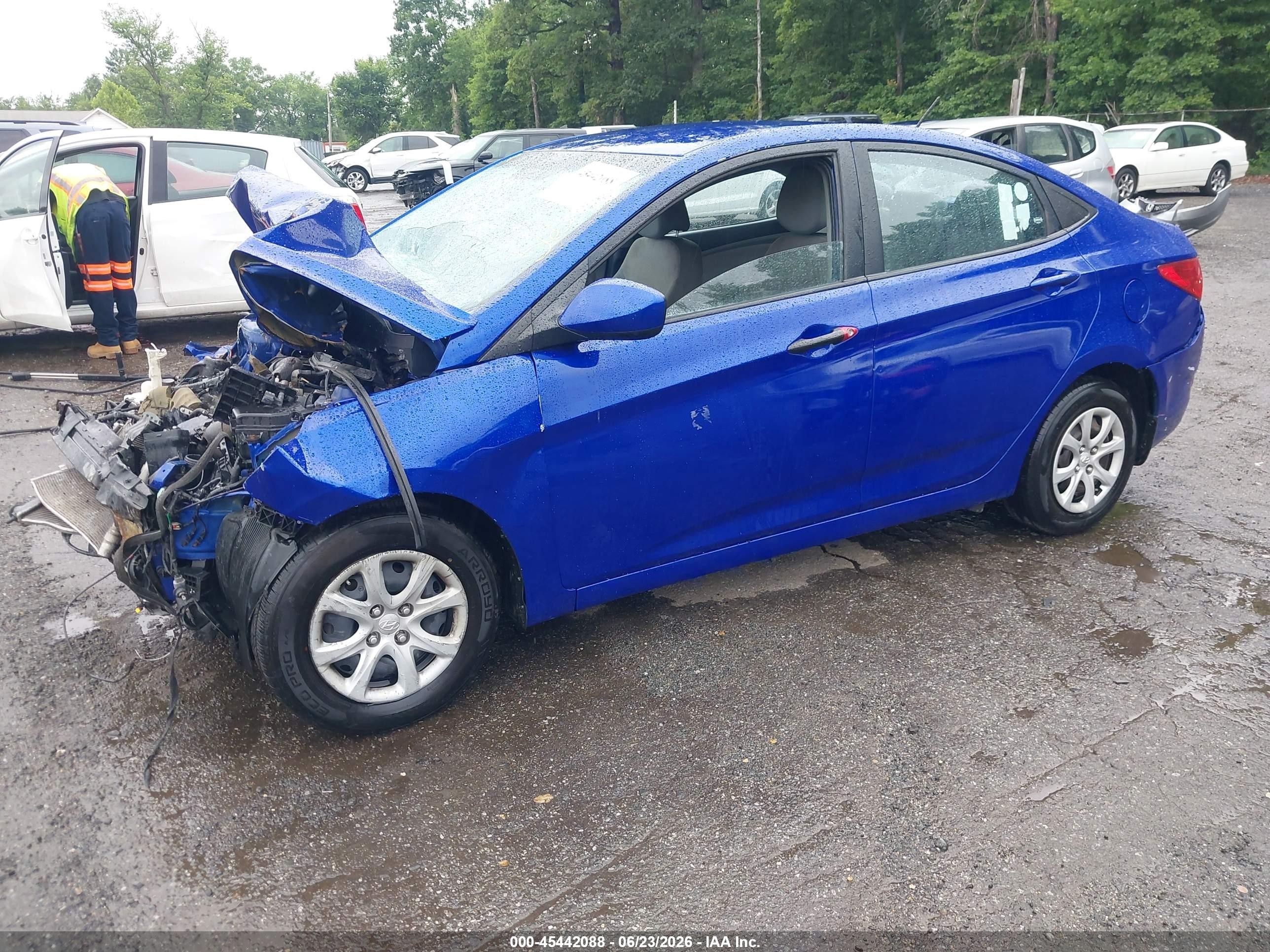2013 Hyundai Accent Gls Blue vin: KMHCT4AE3DU362162