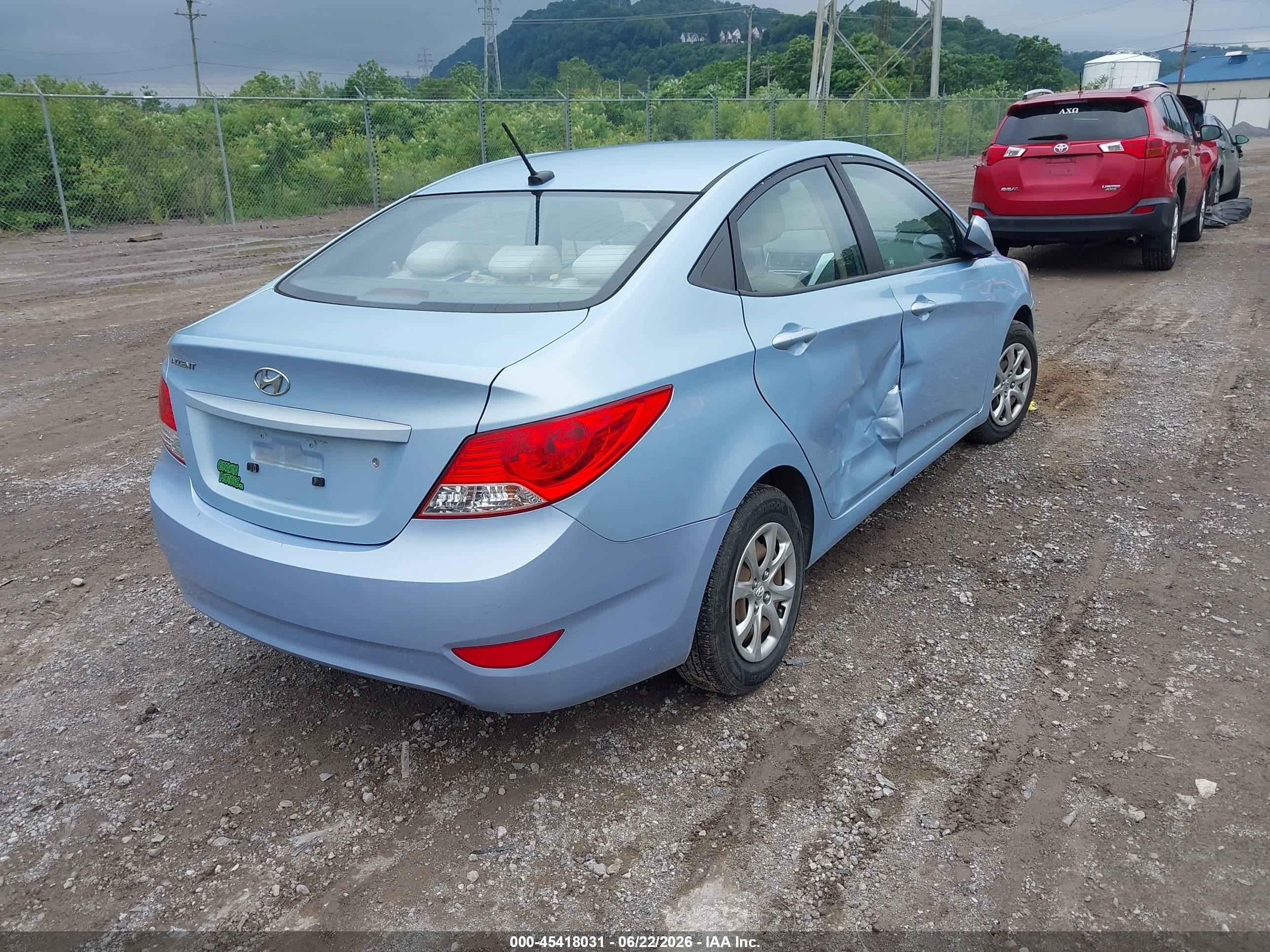 2013 Hyundai Accent Gls Light Blue vin: KMHCT4AE3DU430377