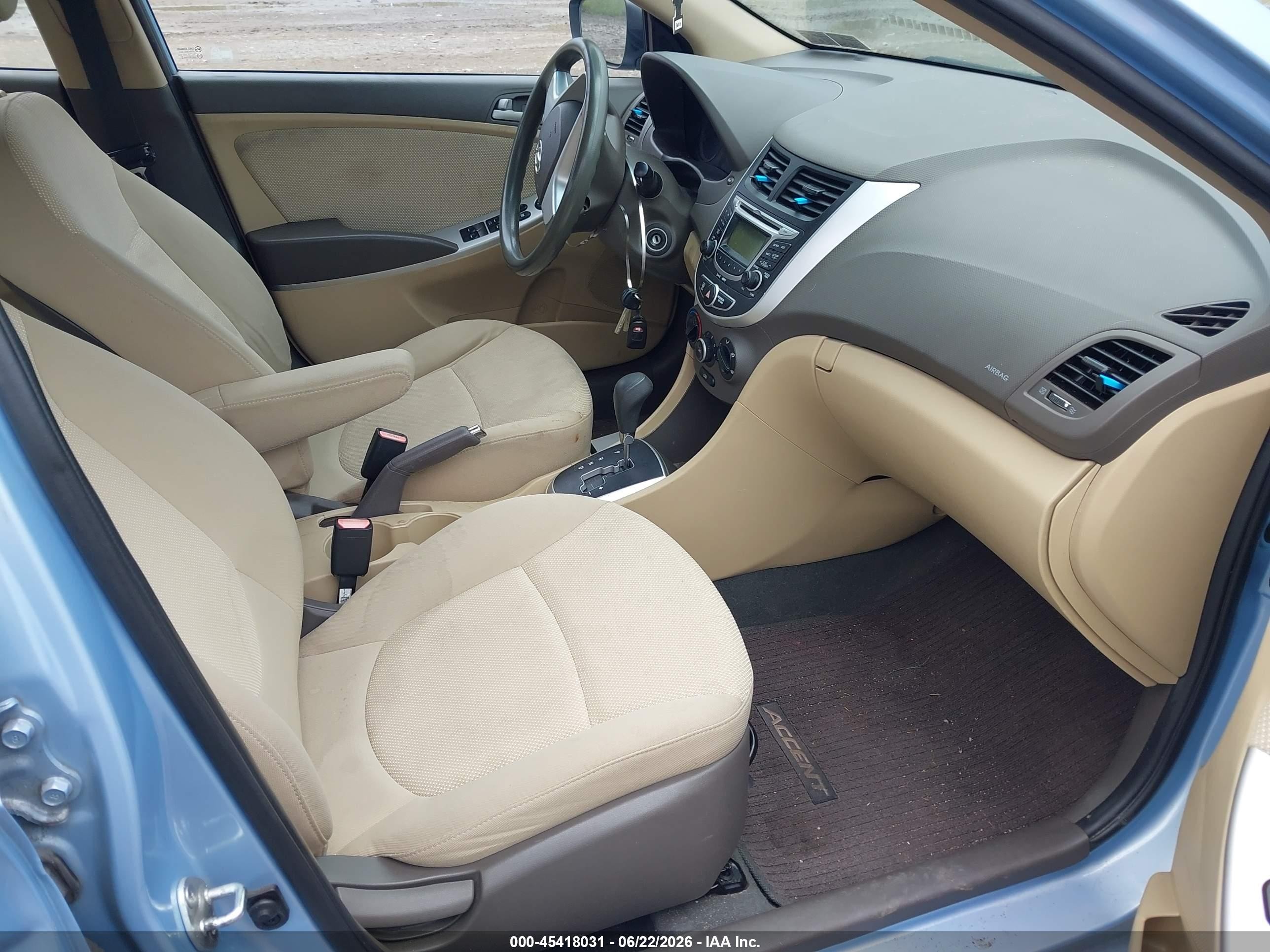 2013 Hyundai Accent Gls Light Blue vin: KMHCT4AE3DU430377