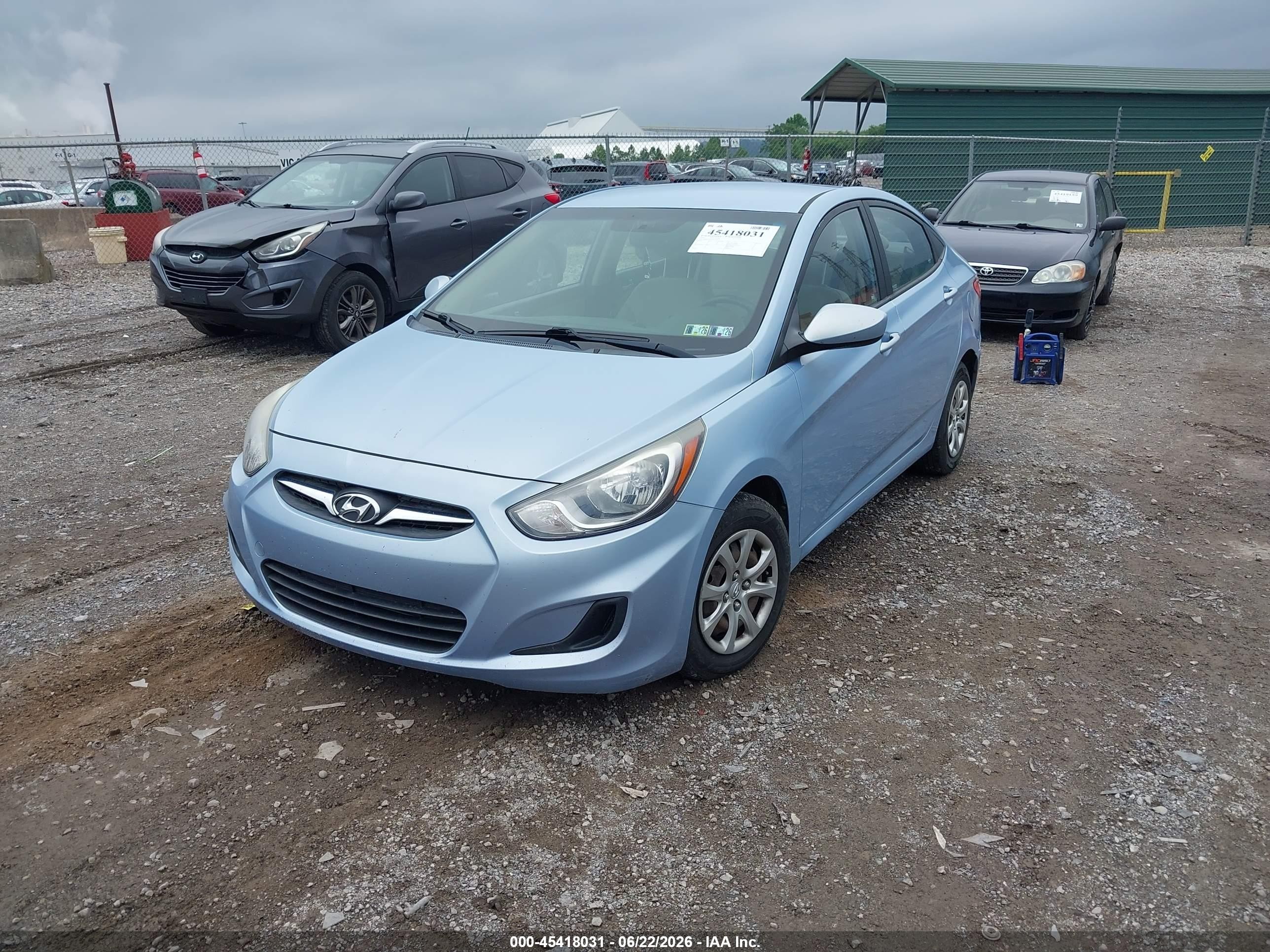 2013 Hyundai Accent Gls Light Blue vin: KMHCT4AE3DU430377
