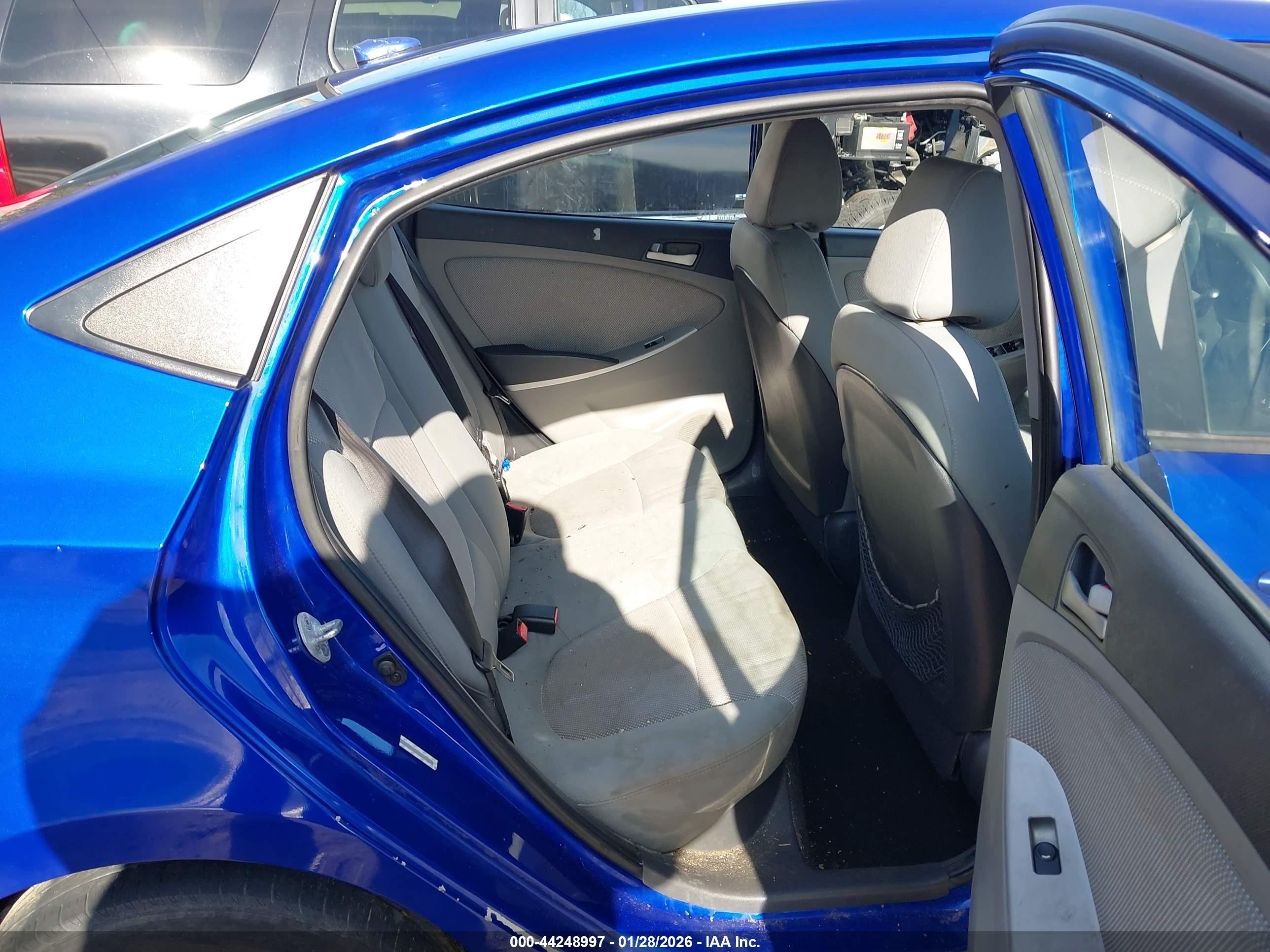 2013 Hyundai Accent Gls Синий vin: KMHCT4AE3DU477800