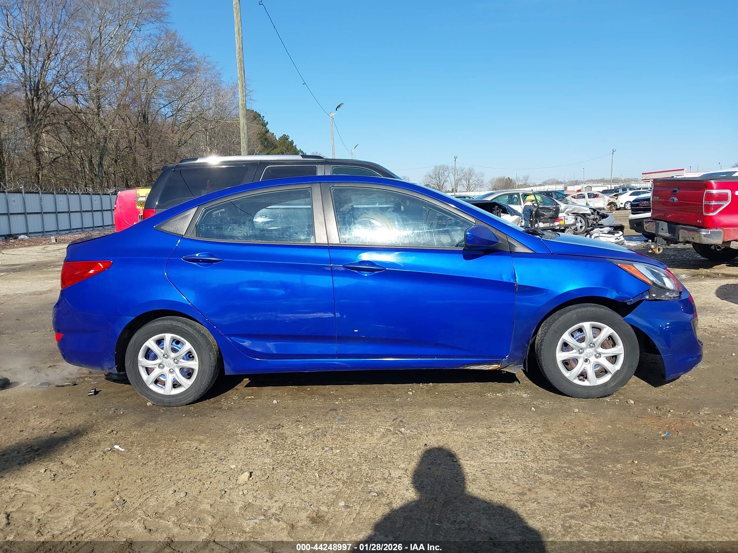 2013 Hyundai Accent Gls Синий vin: KMHCT4AE3DU477800