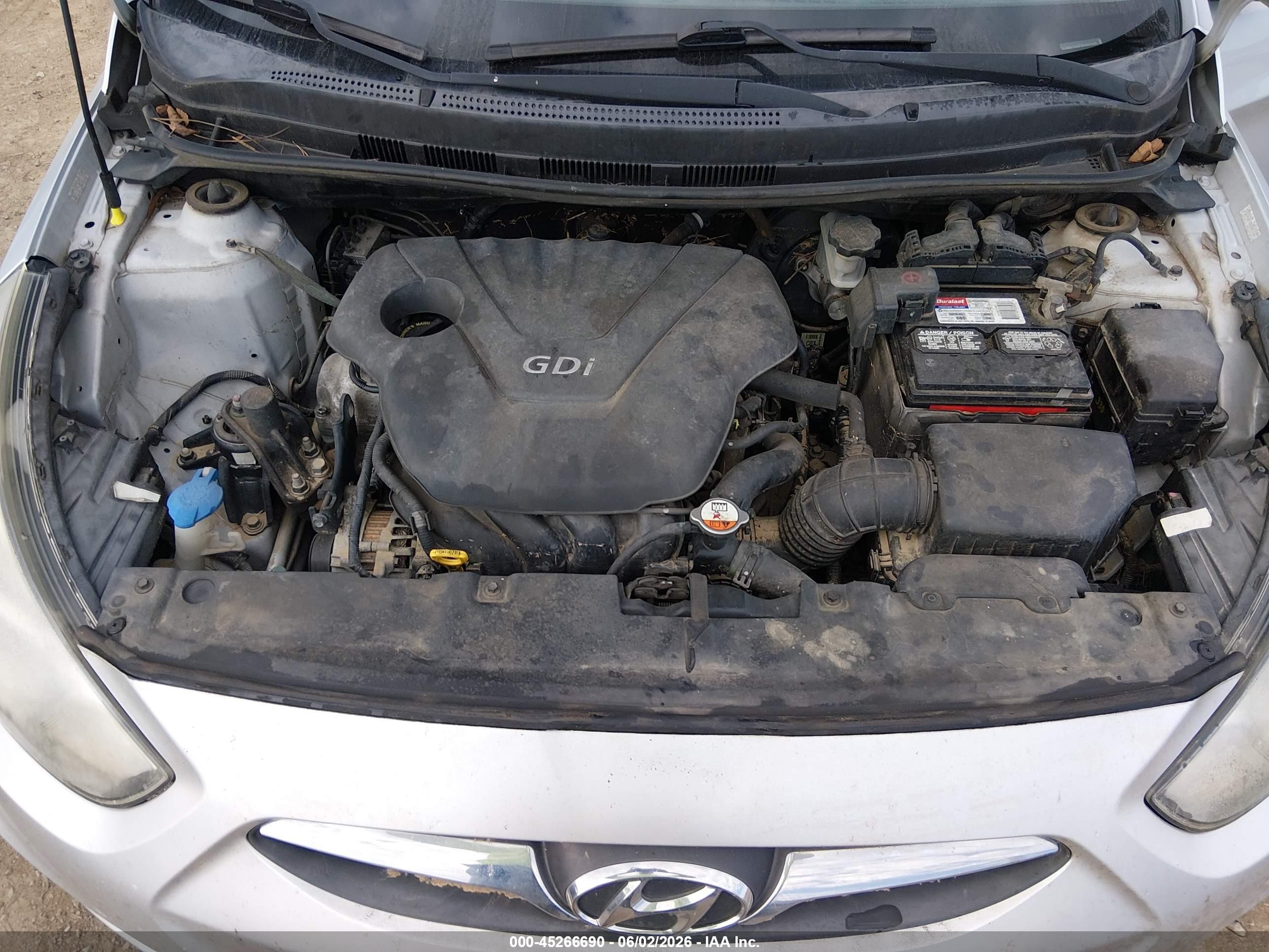 2013 Hyundai Accent Gls Silver vin: KMHCT4AE3DU501030
