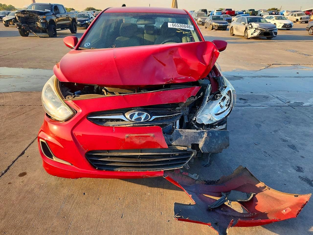 2013 Hyundai Accent Gls Red vin: KMHCT4AE3DU526218