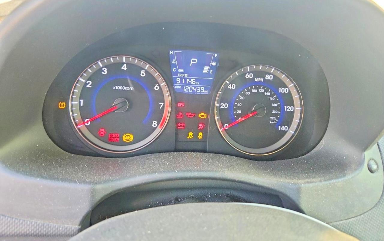 2013 Hyundai Accent Gls Red vin: KMHCT4AE3DU526218