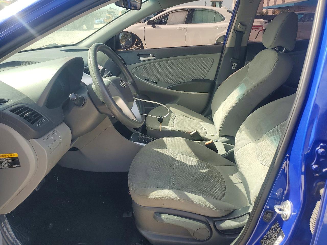 2013 Hyundai Accent Gls Blue vin: KMHCT4AE3DU529183