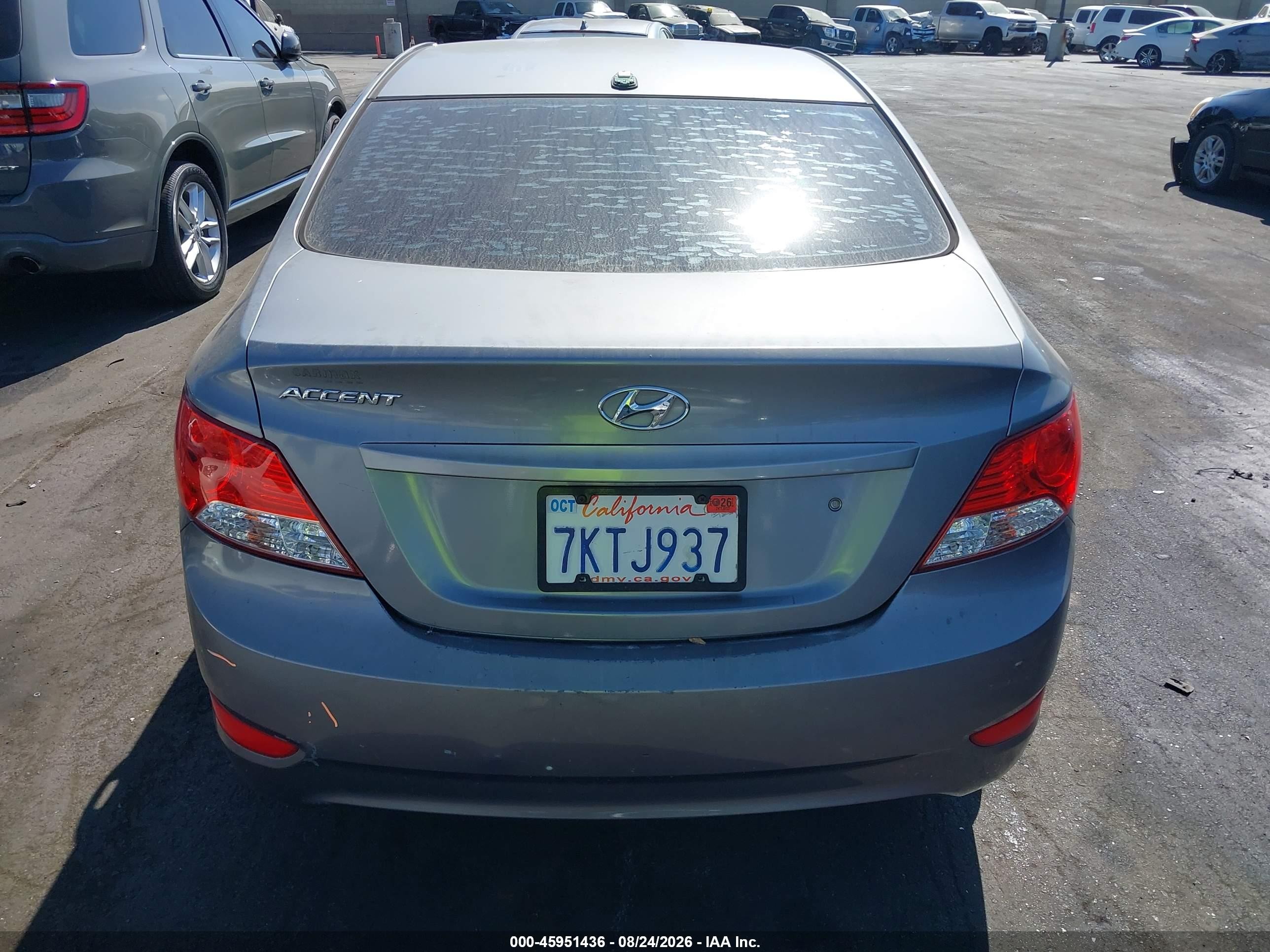 2013 Hyundai Accent Gls Gray vin: KMHCT4AE3DU556870