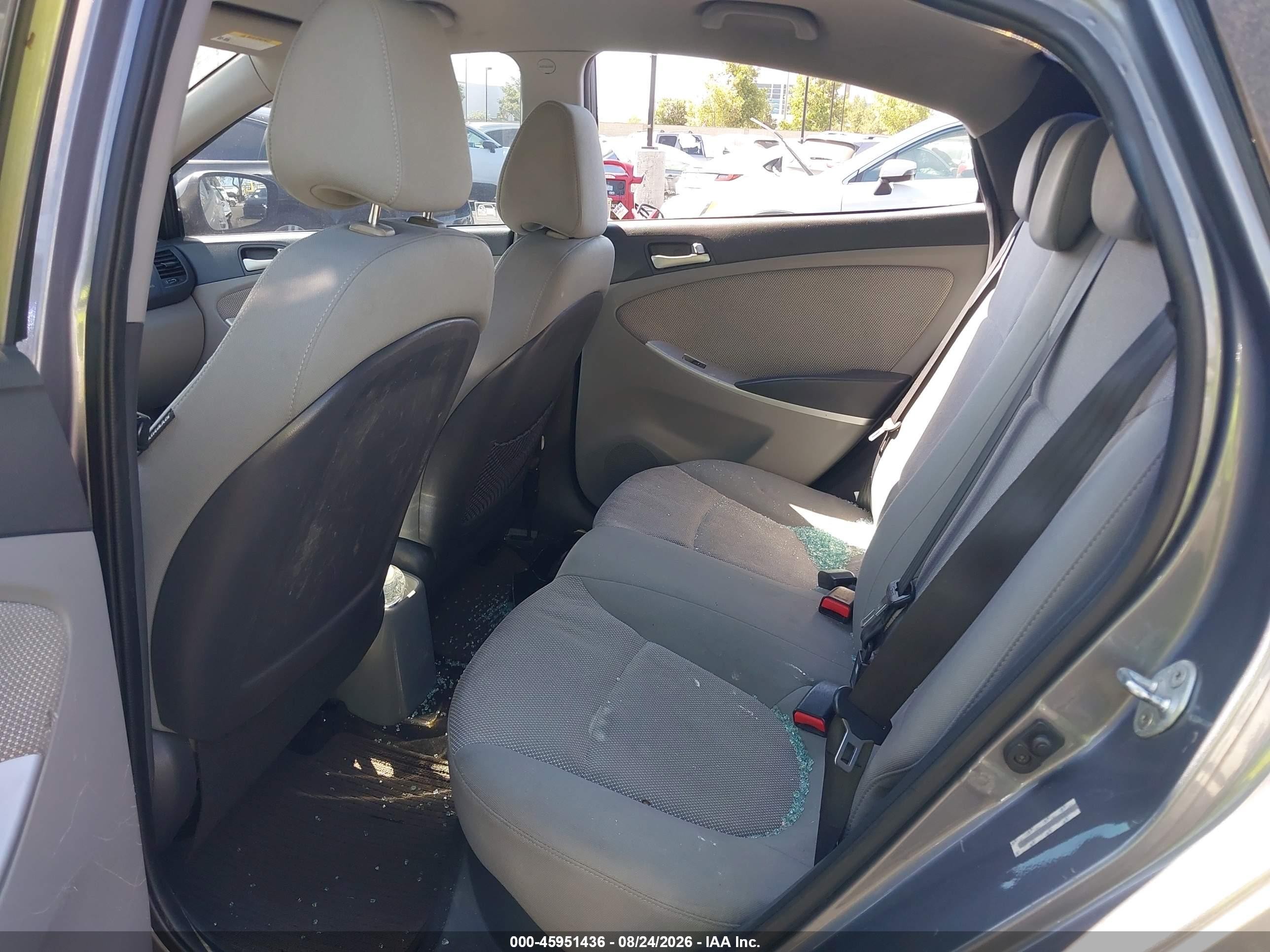 2013 Hyundai Accent Gls Gray vin: KMHCT4AE3DU556870