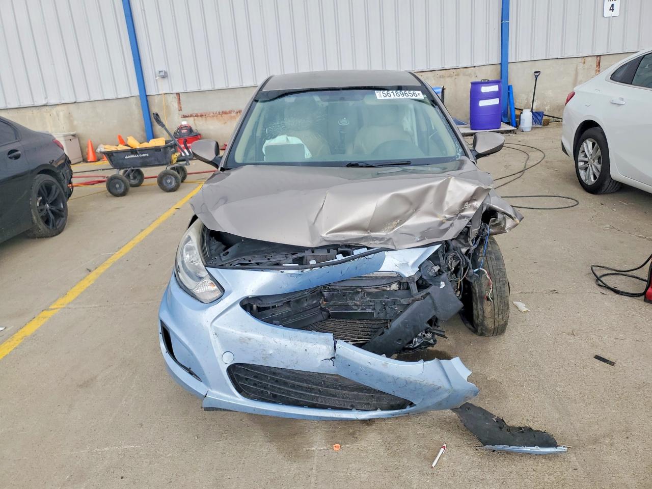 2013 Hyundai Accent Gls Tan vin: KMHCT4AE3DU559378