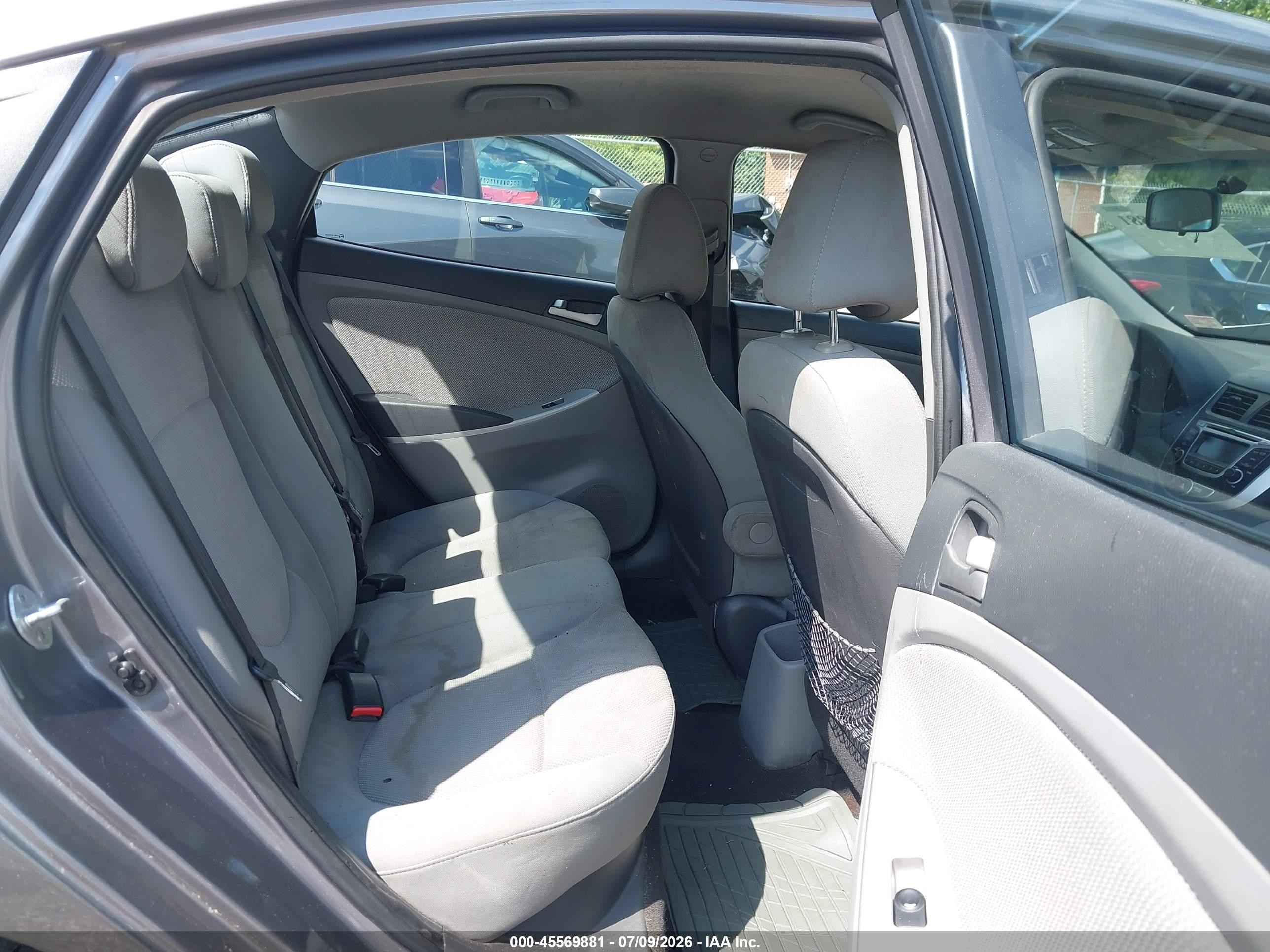 2014 Hyundai Accent Gls Gray vin: KMHCT4AE3EU639880