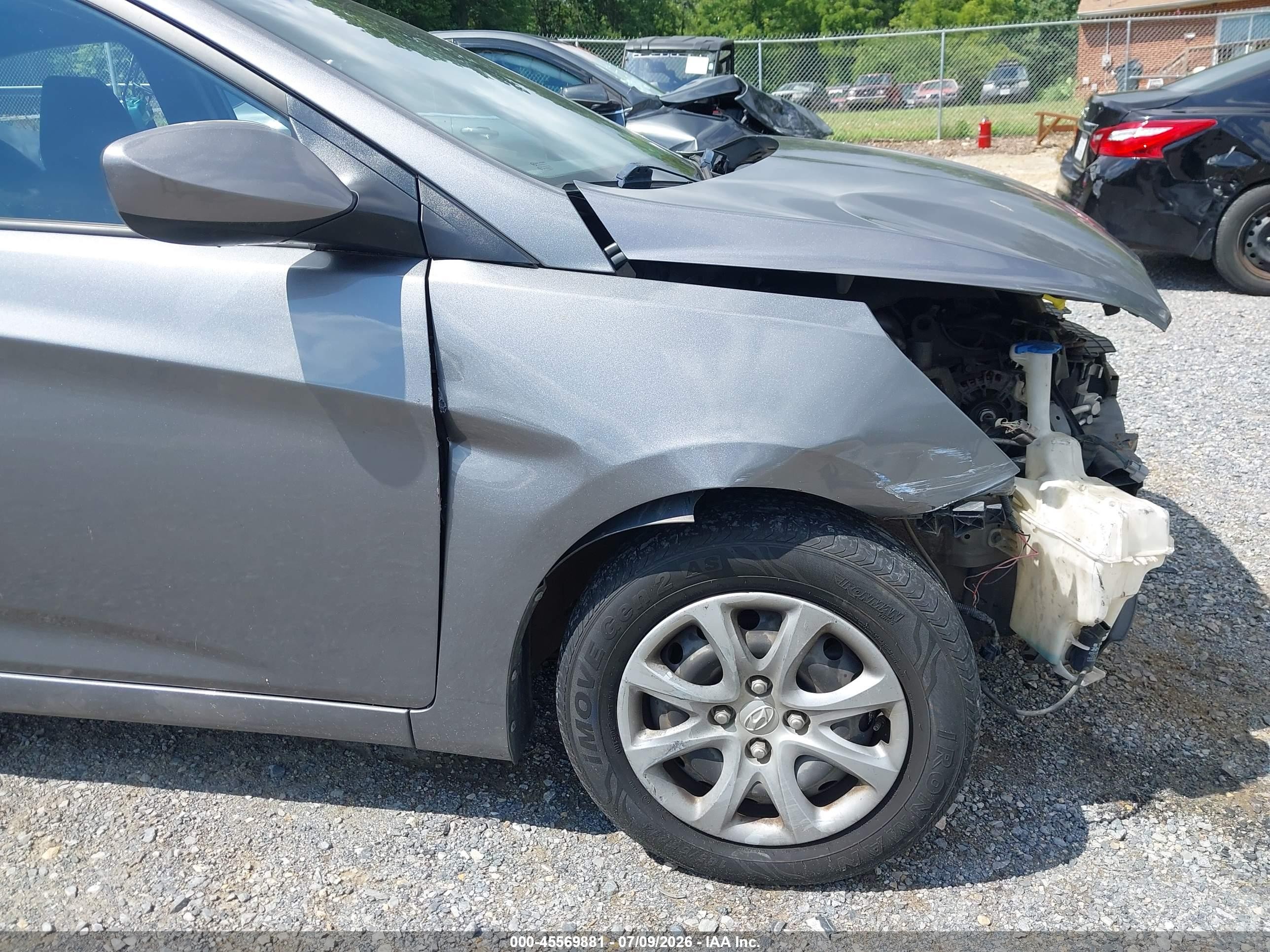 2014 Hyundai Accent Gls Gray vin: KMHCT4AE3EU639880