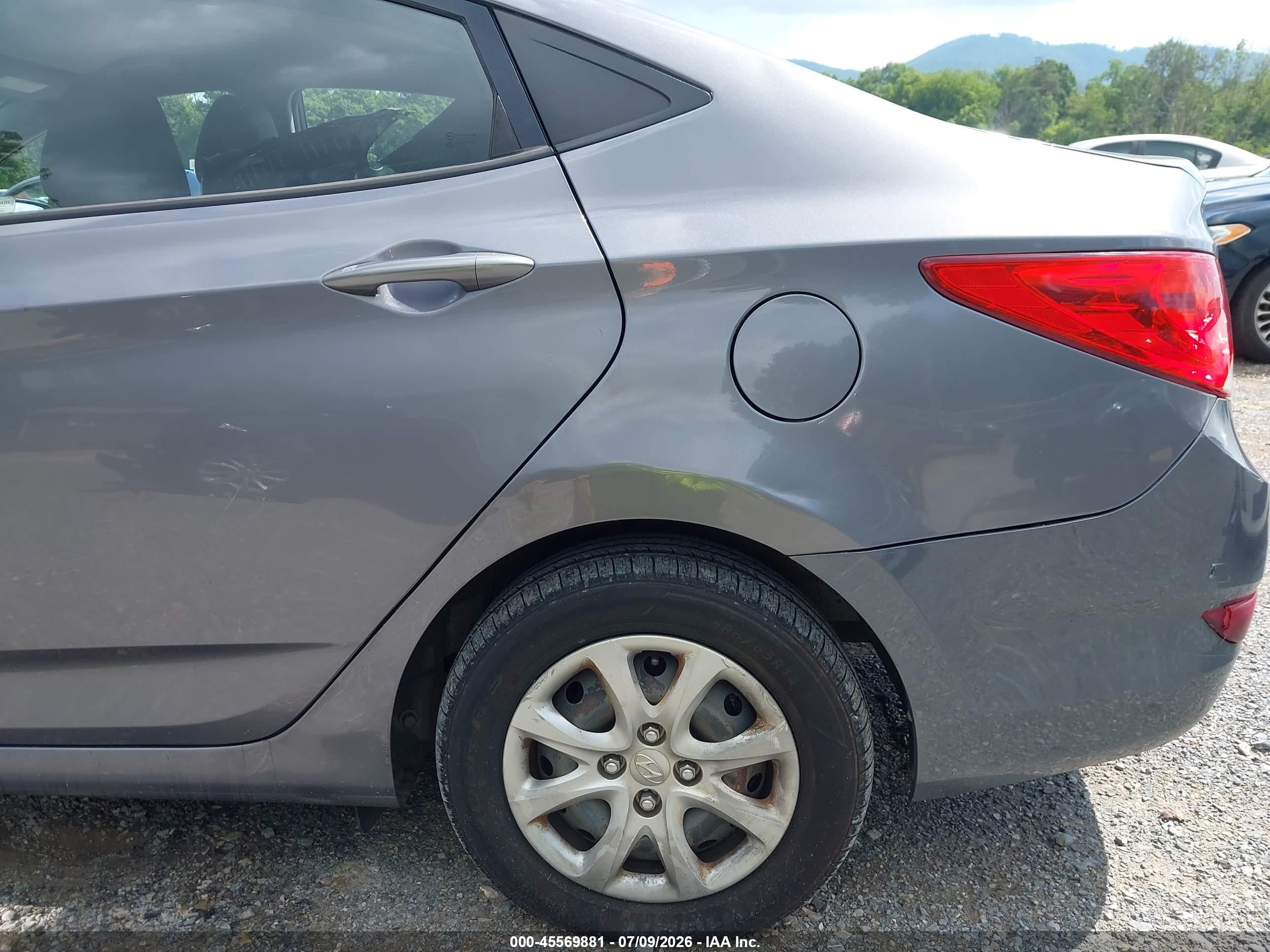 2014 Hyundai Accent Gls Gray vin: KMHCT4AE3EU639880
