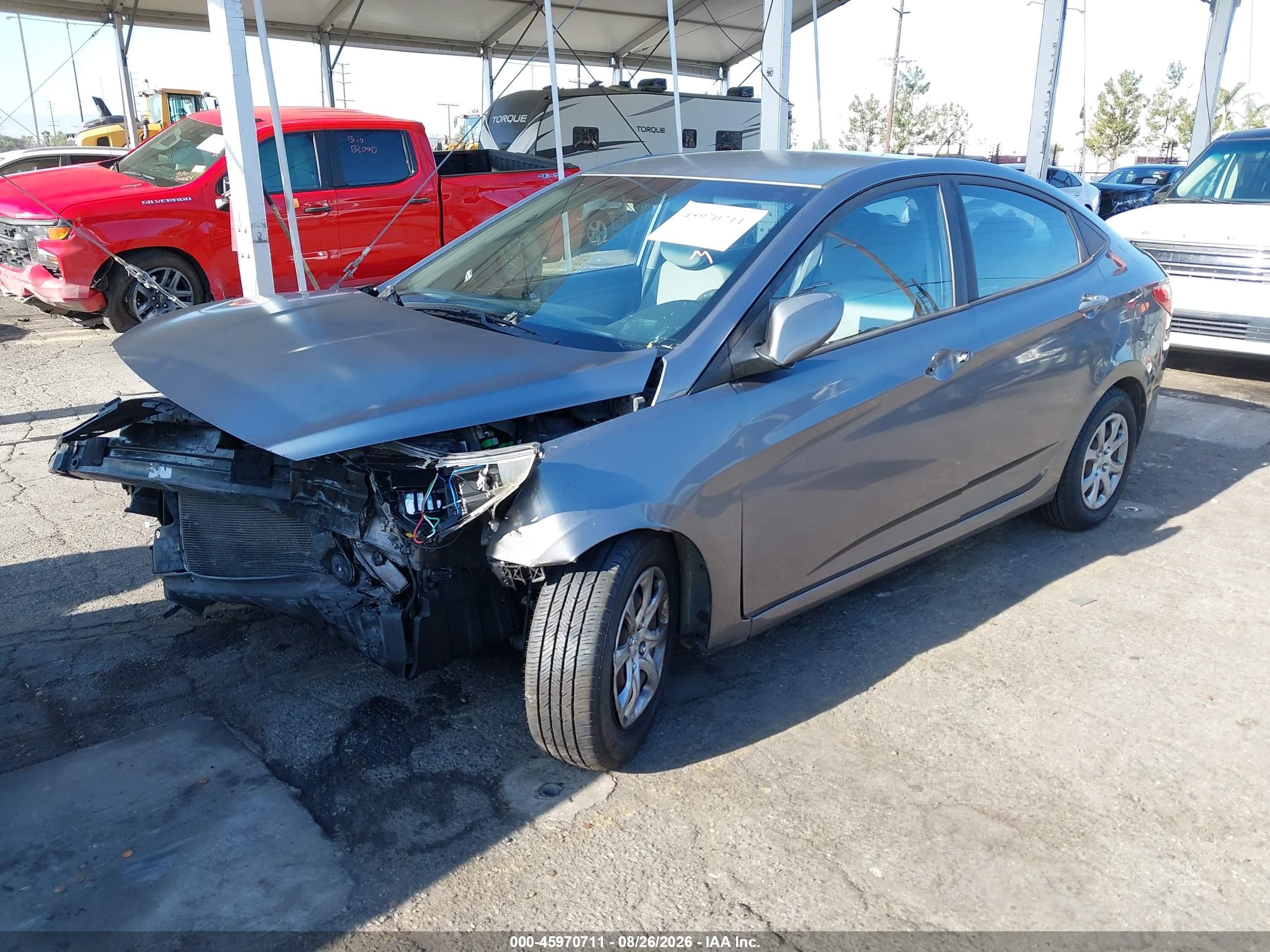 2014 Hyundai Accent Gls Silver vin: KMHCT4AE3EU695737