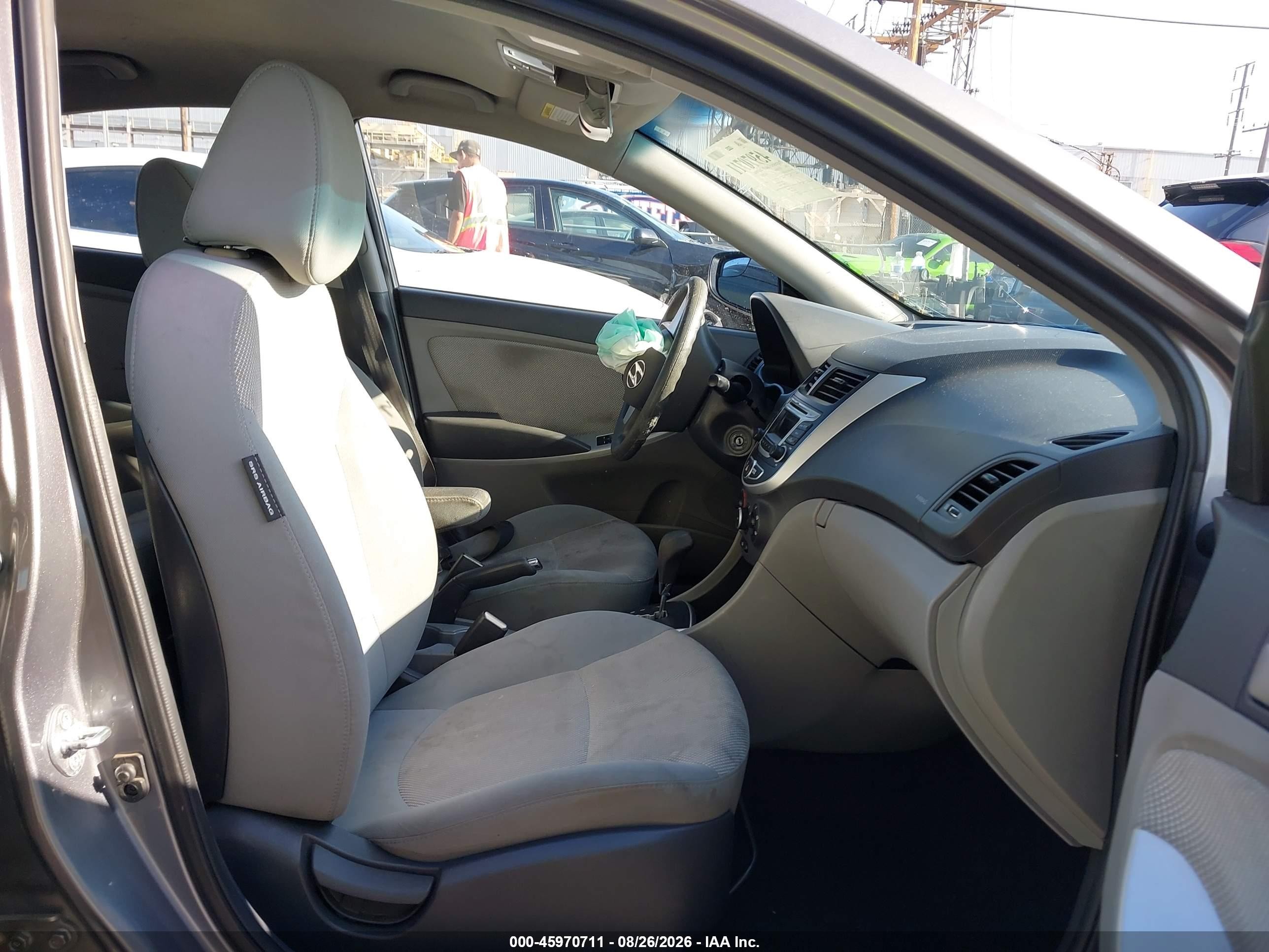 2014 Hyundai Accent Gls Silver vin: KMHCT4AE3EU695737