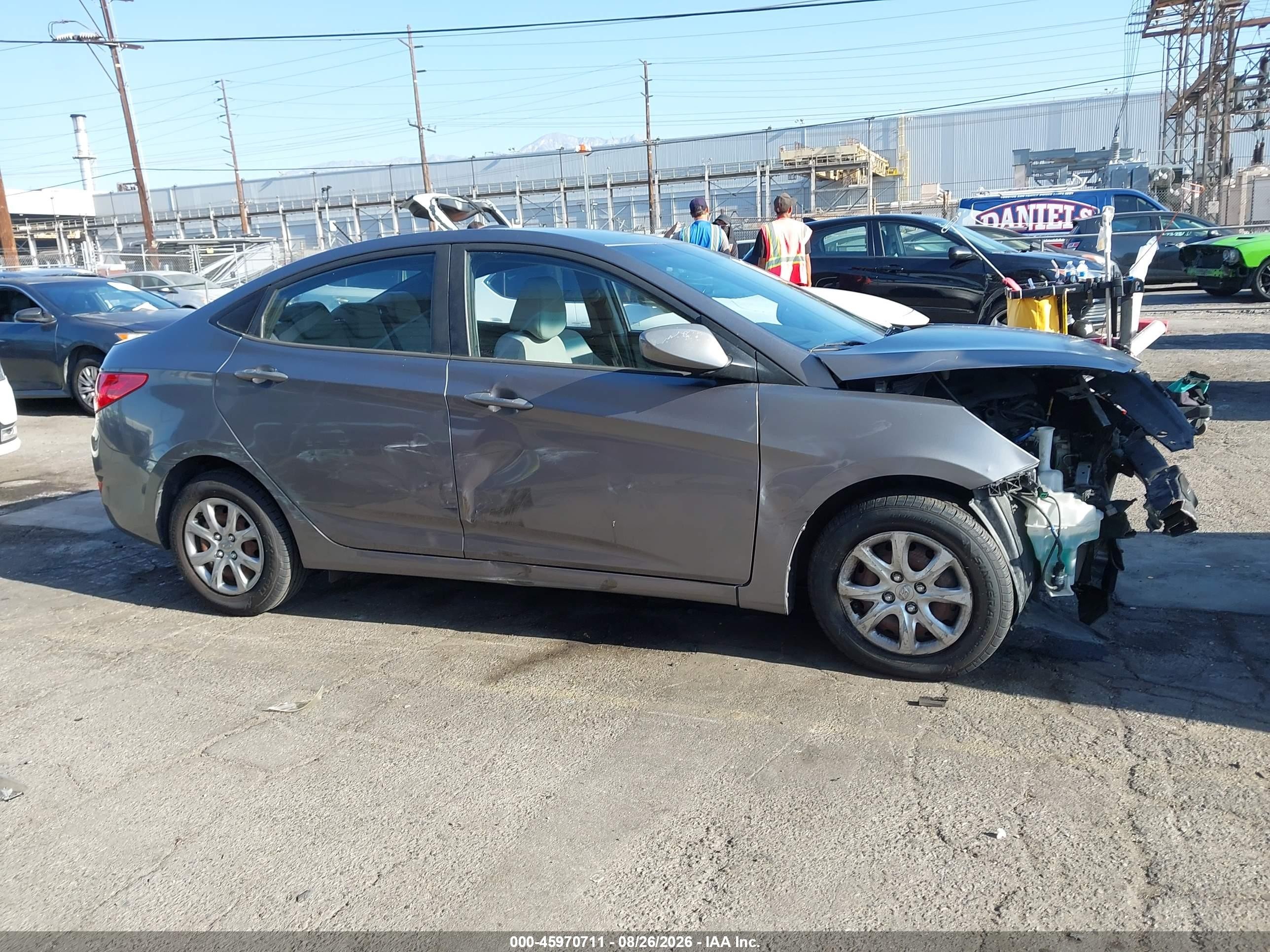 2014 Hyundai Accent Gls Silver vin: KMHCT4AE3EU695737