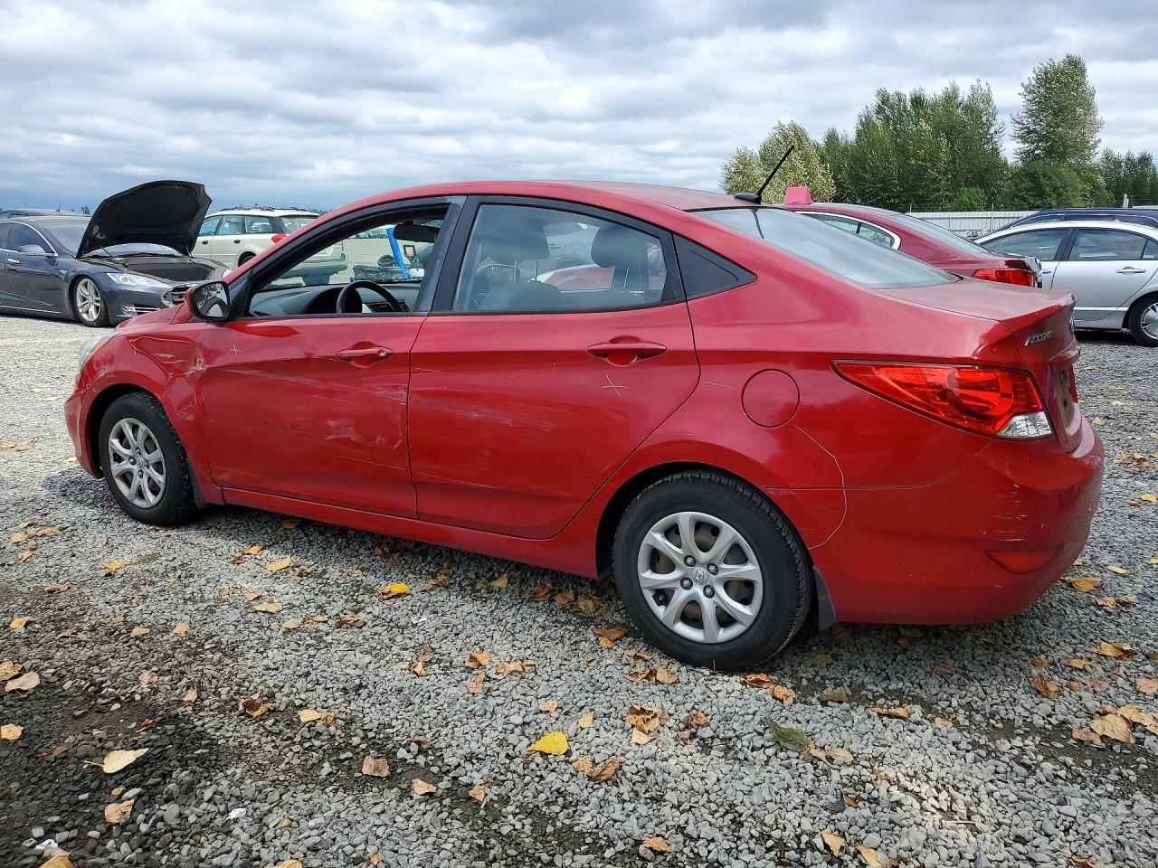 2014 Hyundai Accent Gls Red vin: KMHCT4AE3EU751403