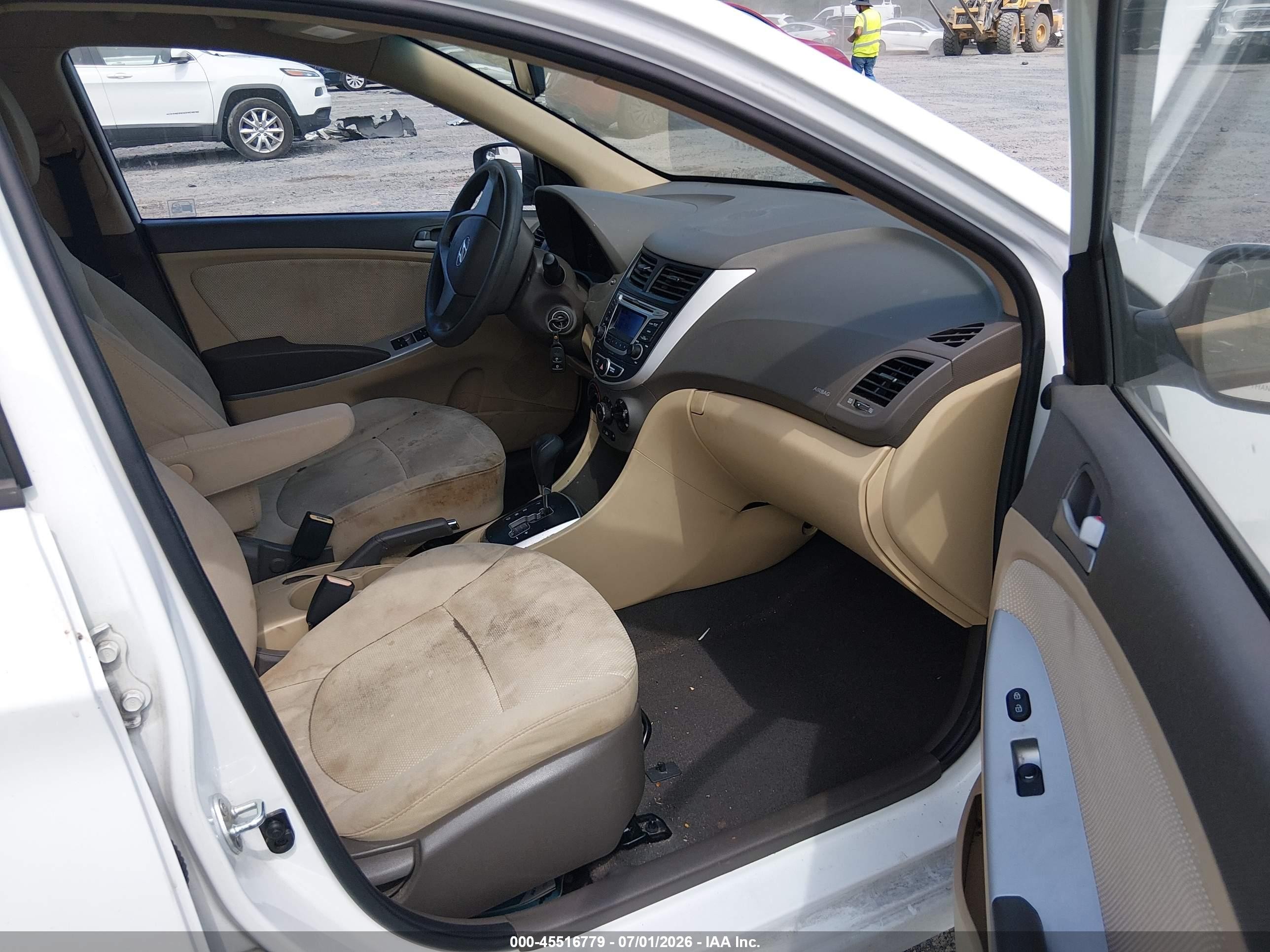 2014 Hyundai Accent Gls White vin: KMHCT4AE3EU757086