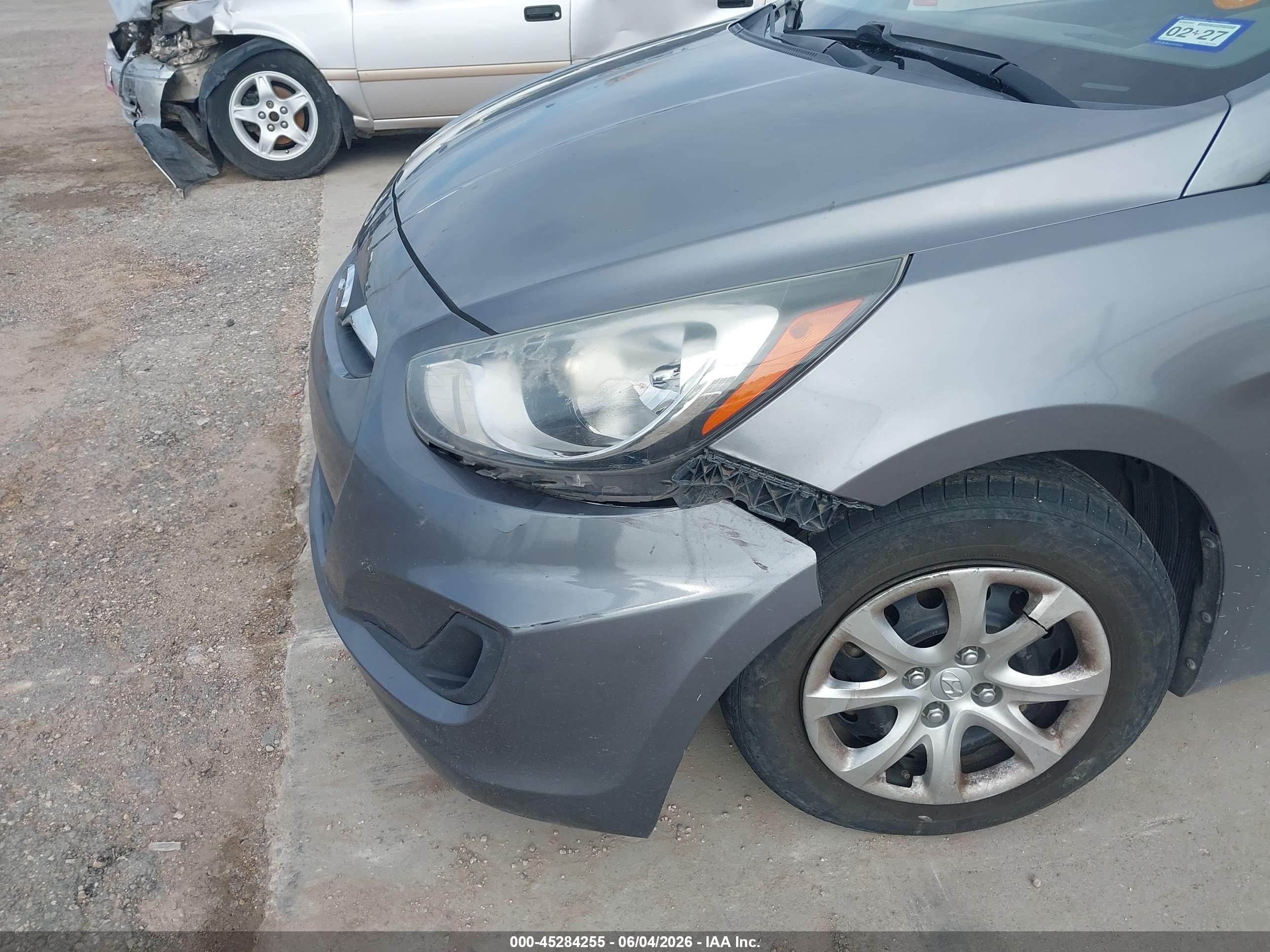 2014 Hyundai Accent Gls Gray vin: KMHCT4AE3EU760568