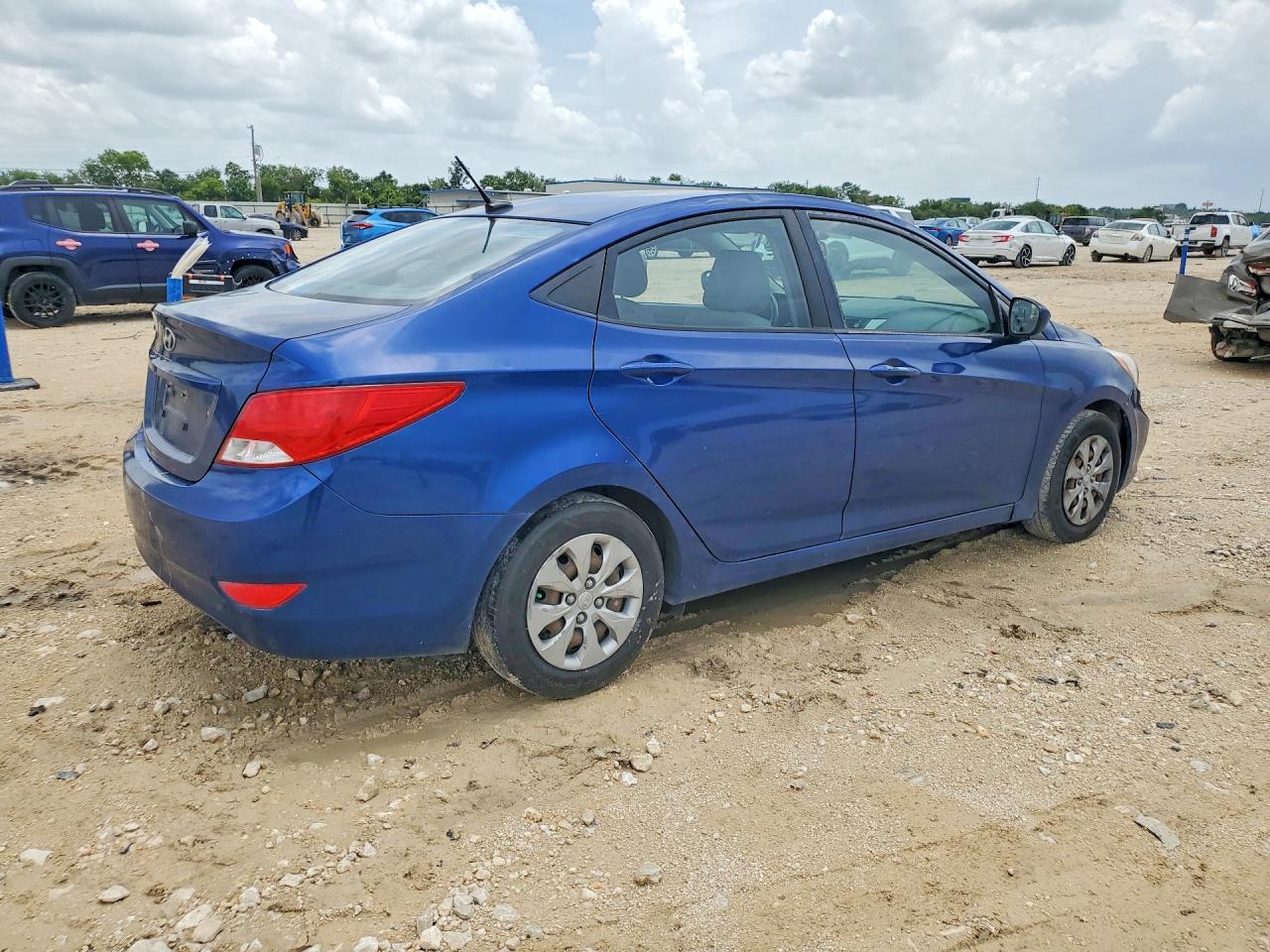 2015 Hyundai Accent Gls Blue vin: KMHCT4AE3FU806952
