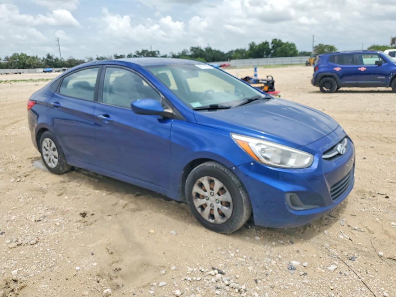 2015 Hyundai Accent Gls Blue vin: KMHCT4AE3FU806952