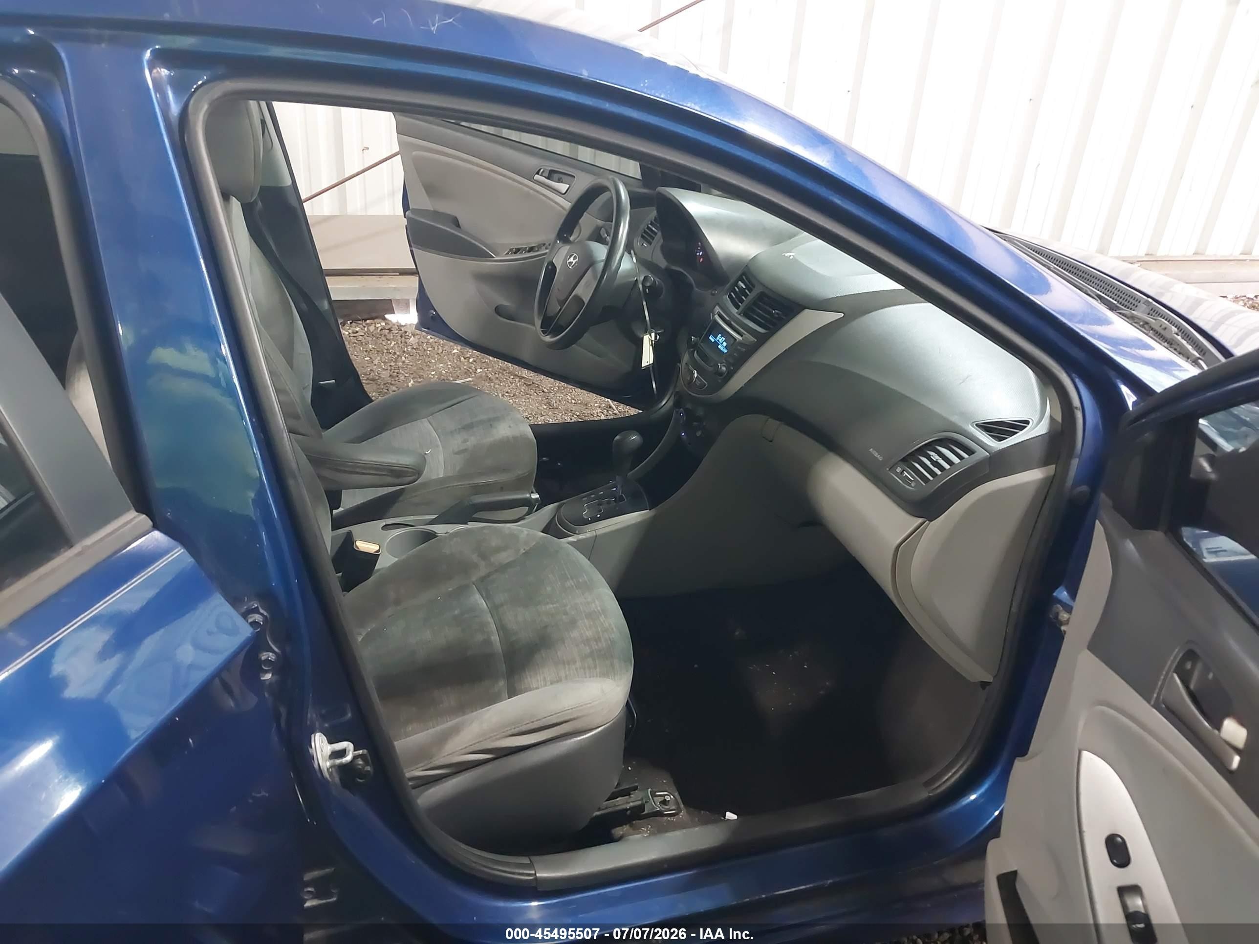 2015 Hyundai Accent Gls Blue vin: KMHCT4AE3FU808846