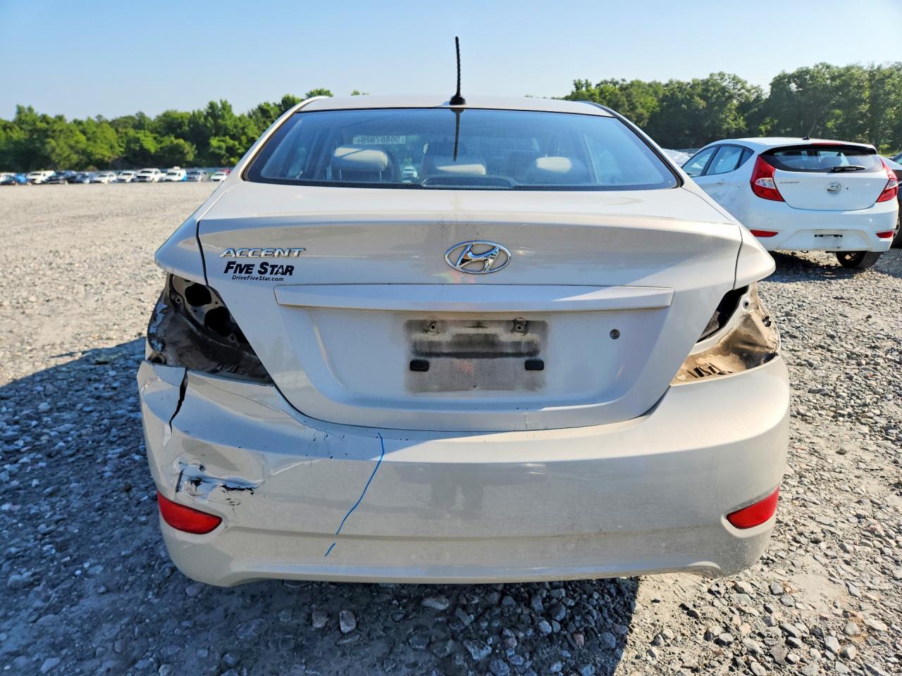 2015 Hyundai Accent Gls Silver vin: KMHCT4AE3FU809835
