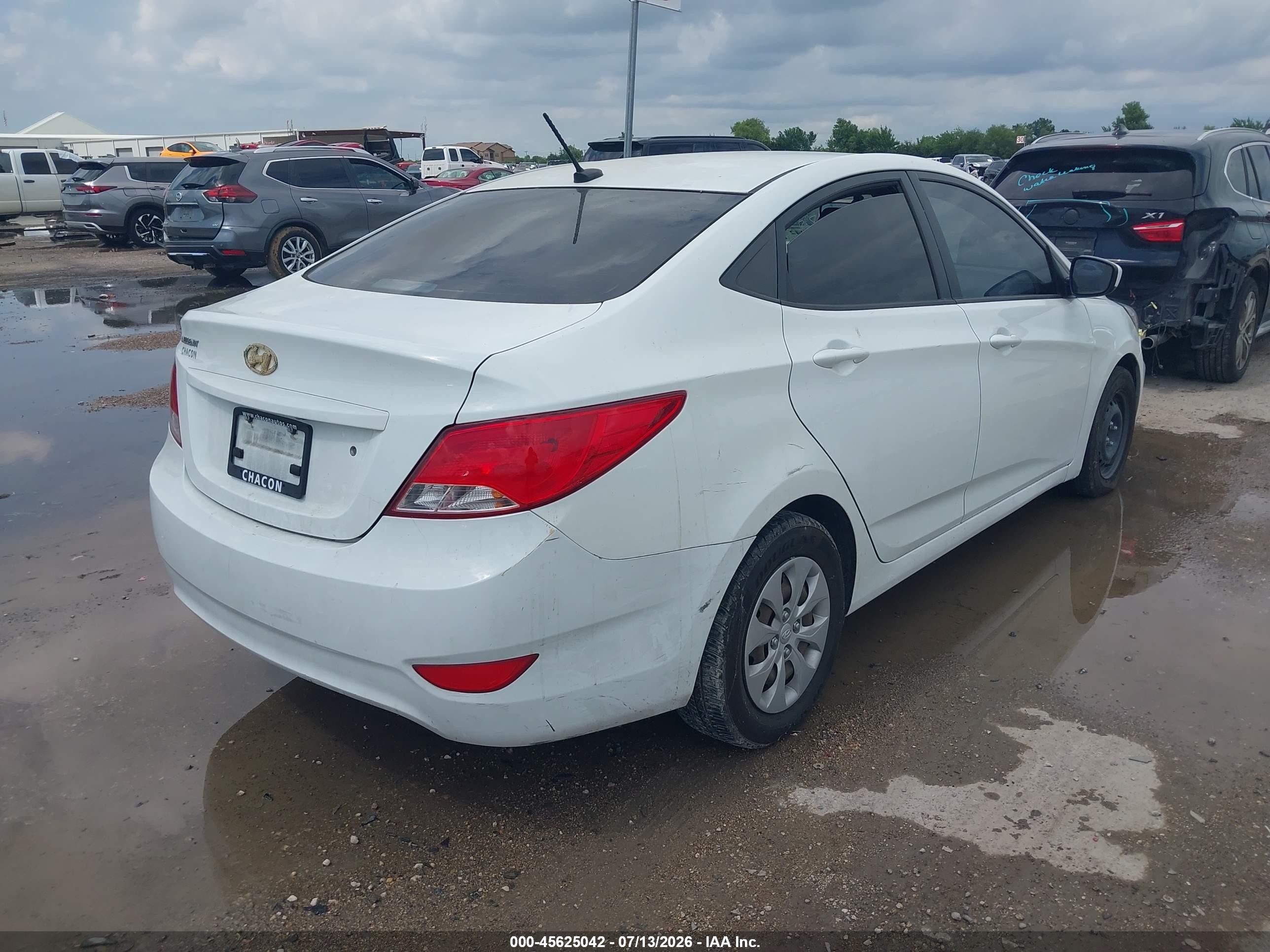 2015 Hyundai Accent Gls Белый vin: KMHCT4AE3FU825517