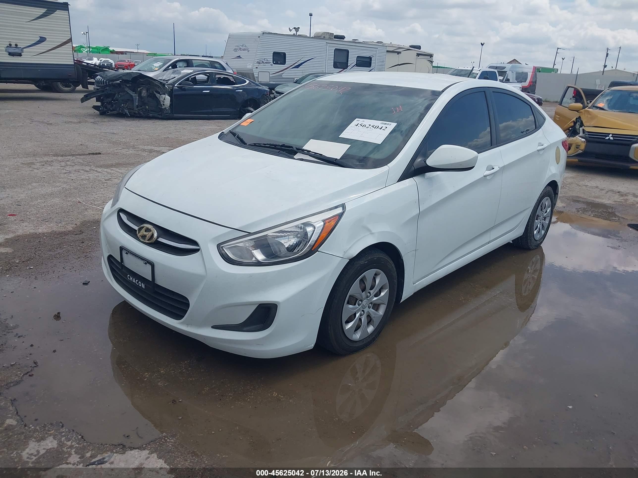 2015 Hyundai Accent Gls Белый vin: KMHCT4AE3FU825517