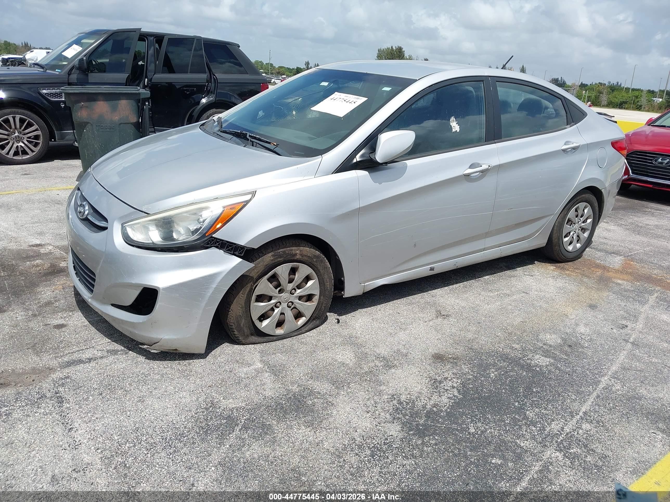 2015 Hyundai Accent Gls Silver vin: KMHCT4AE3FU833231