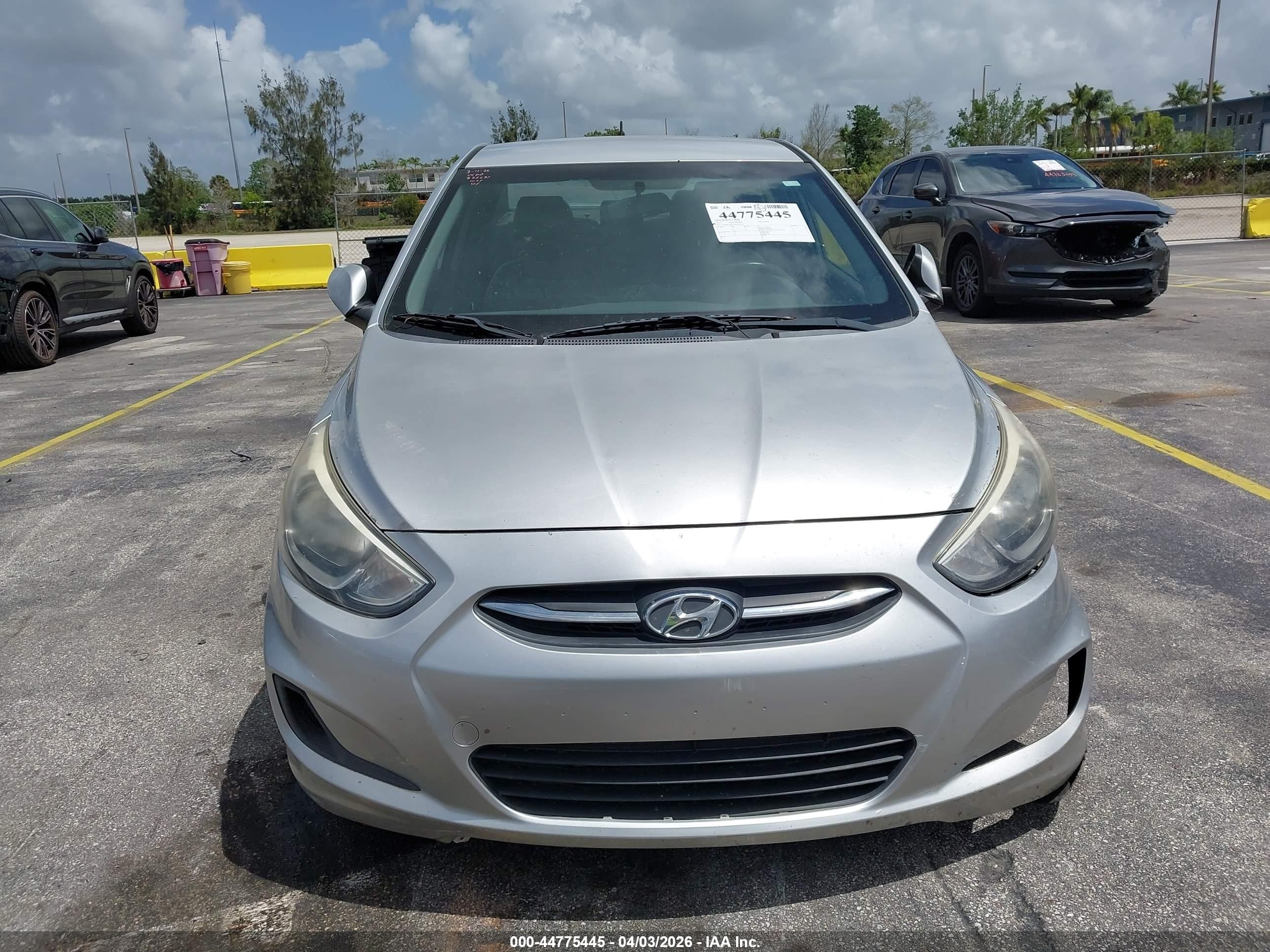 2015 Hyundai Accent Gls Silver vin: KMHCT4AE3FU833231