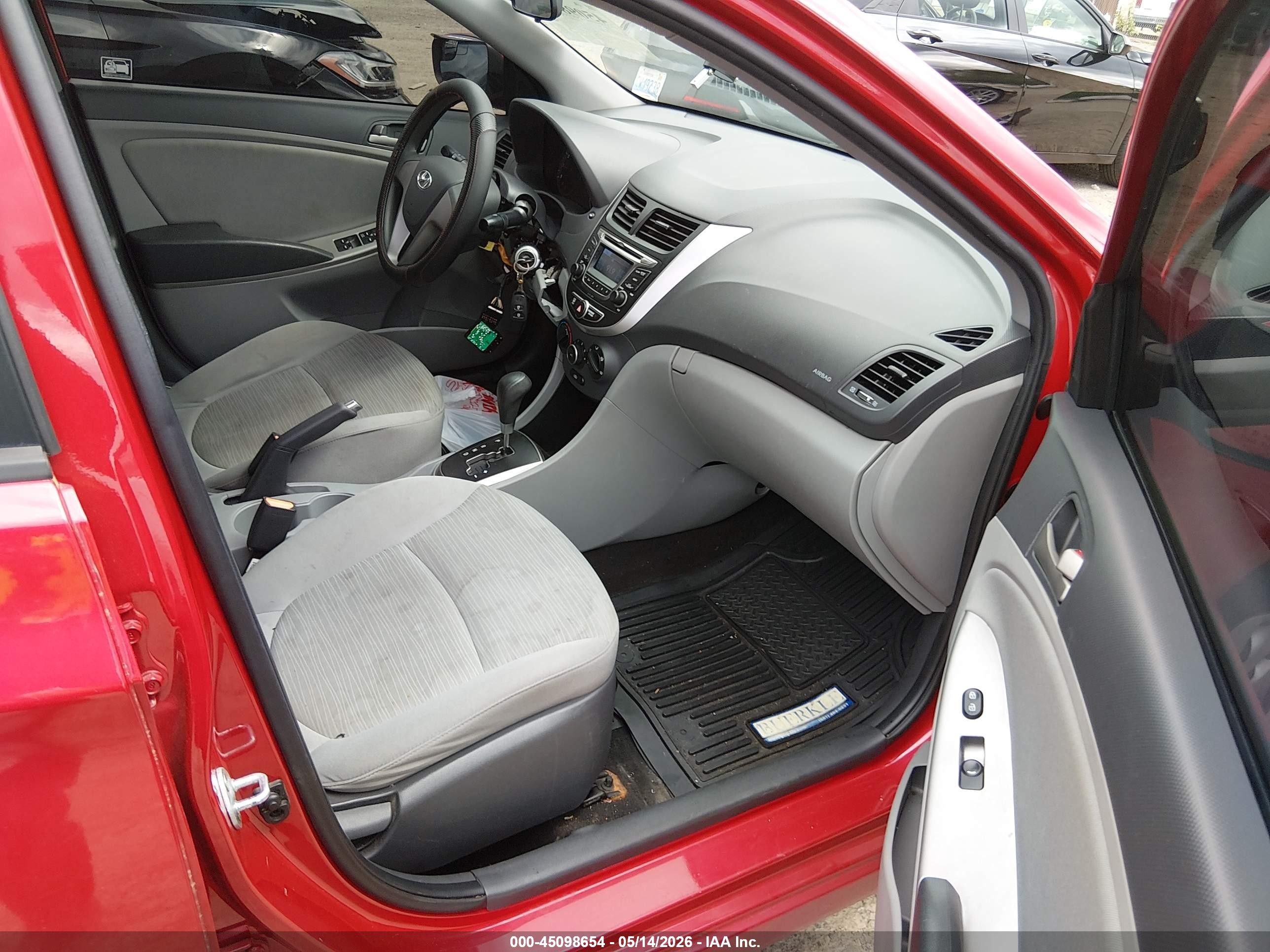 2015 Hyundai Accent Gls Burgundy vin: KMHCT4AE3FU863135
