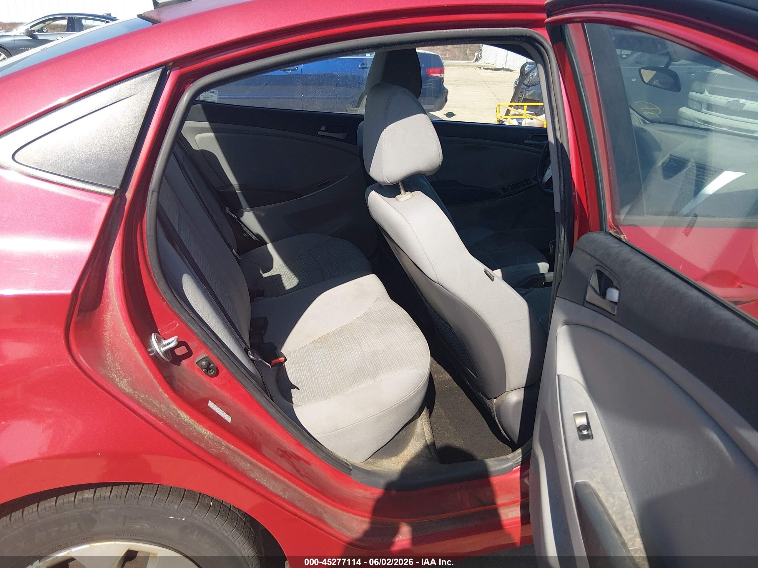 2015 Hyundai Accent Gls Red vin: KMHCT4AE3FU911331
