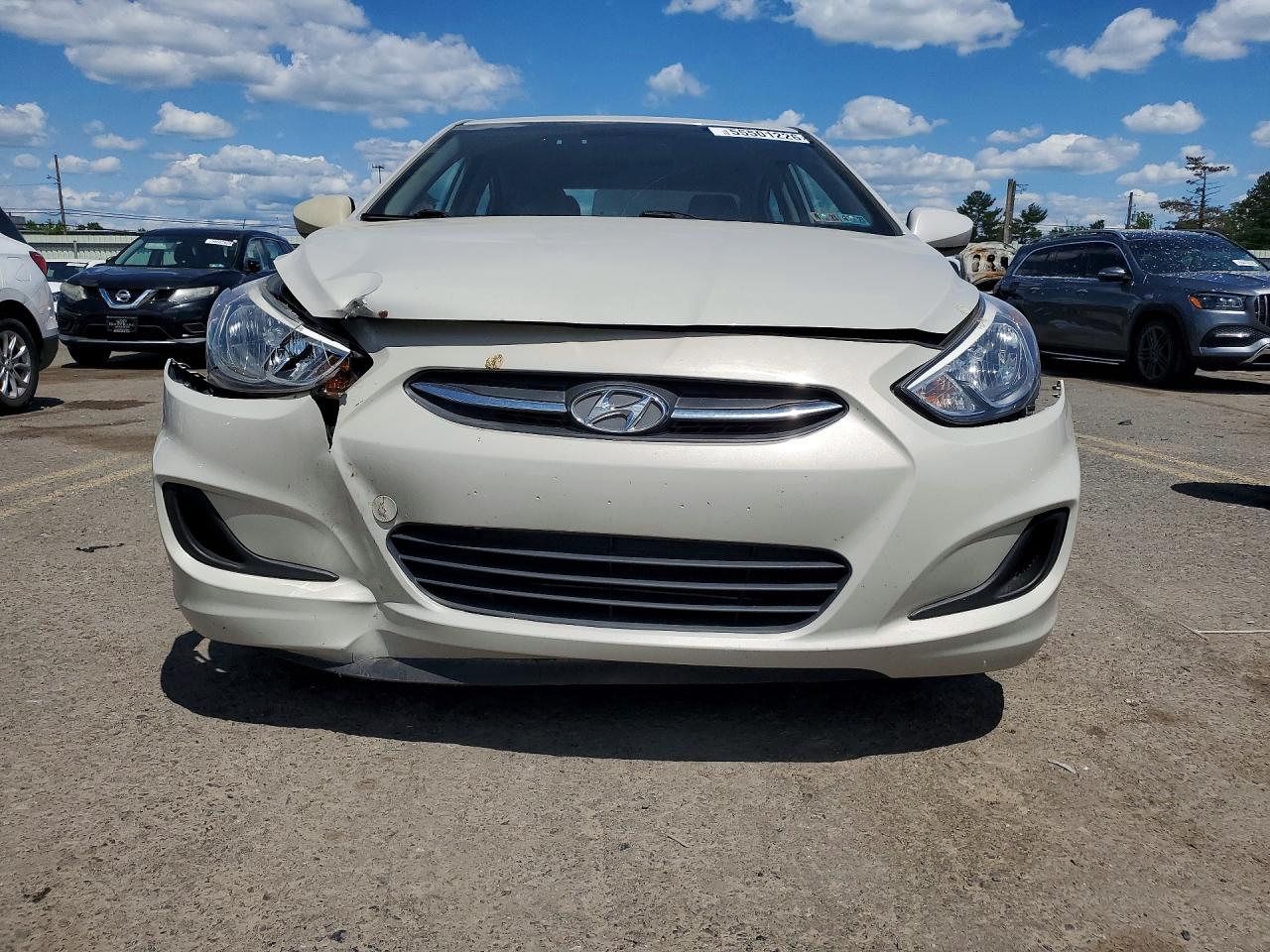 2015 Hyundai Accent Gls White vin: KMHCT4AE3FU927433
