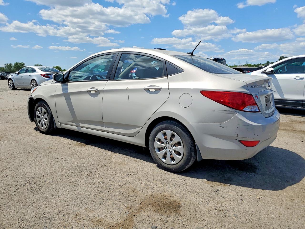 2015 Hyundai Accent Gls White vin: KMHCT4AE3FU927433