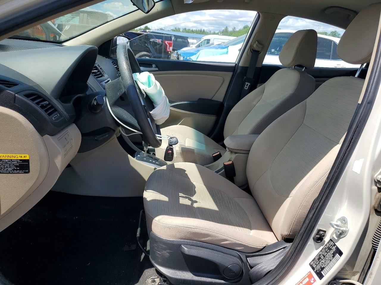 2015 Hyundai Accent Gls White vin: KMHCT4AE3FU927433