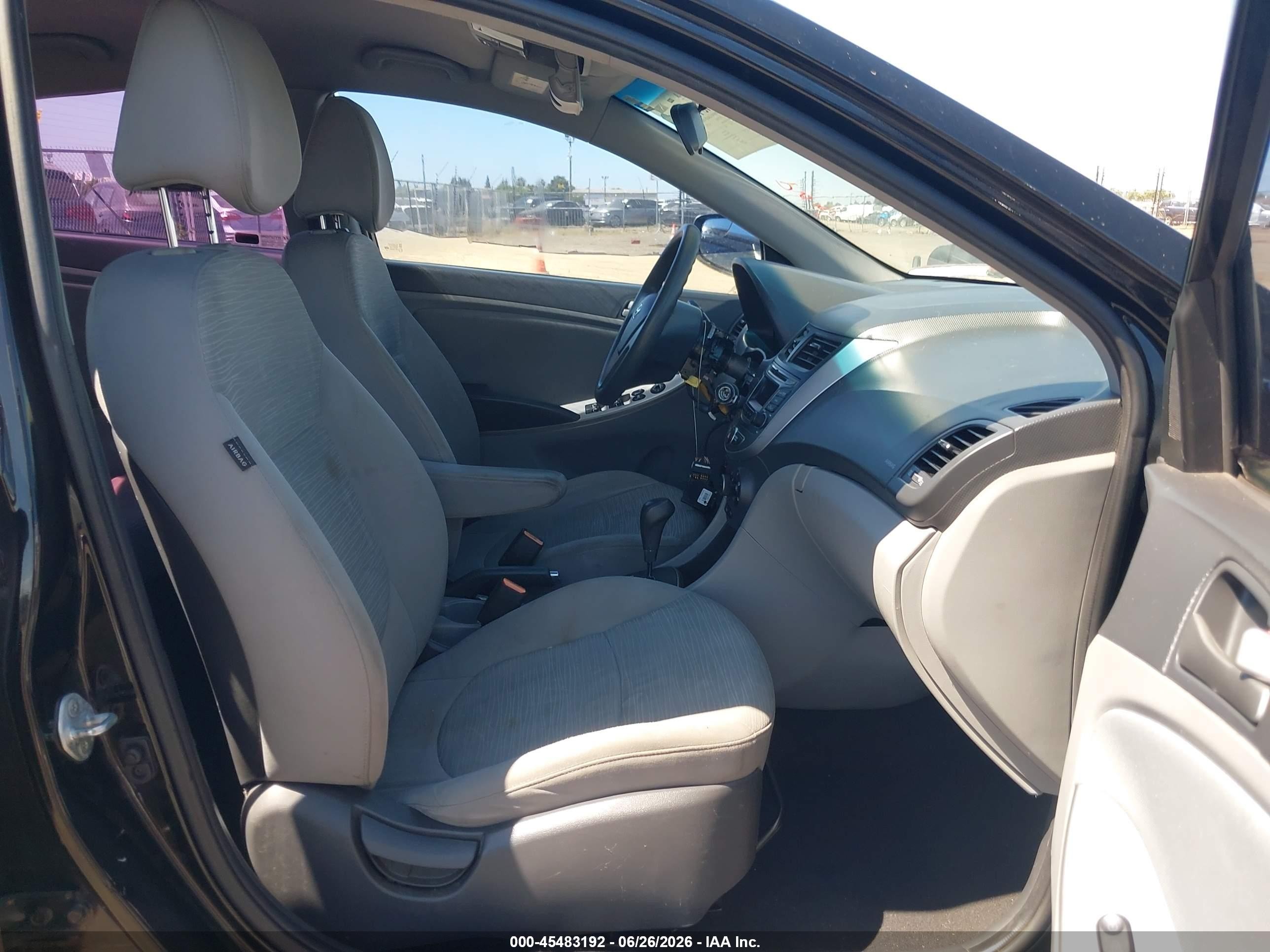 2015 Hyundai Accent Gls Black vin: KMHCT4AE3FU935614