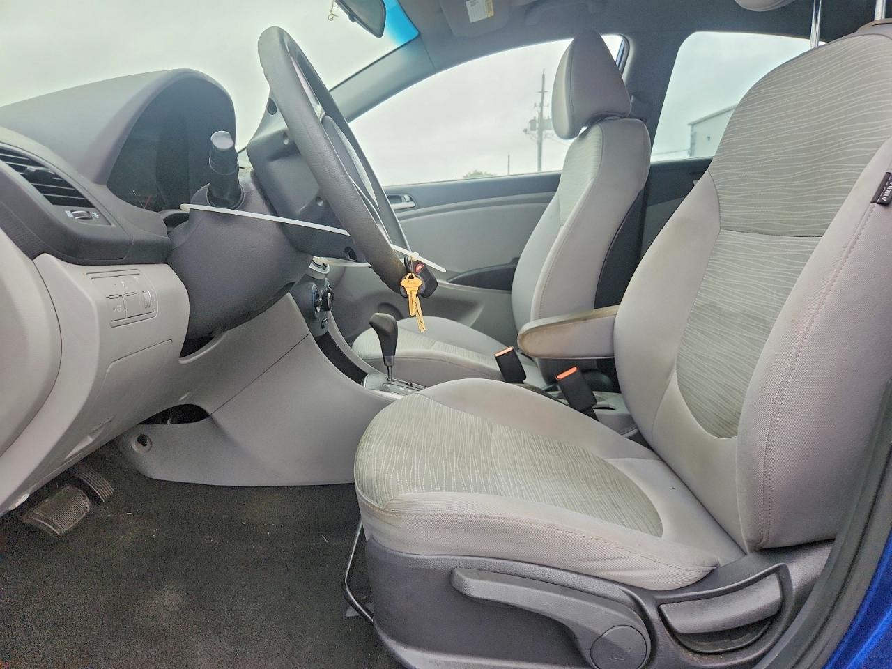 2017 Hyundai Accent Se Blue vin: KMHCT4AE3HU253786