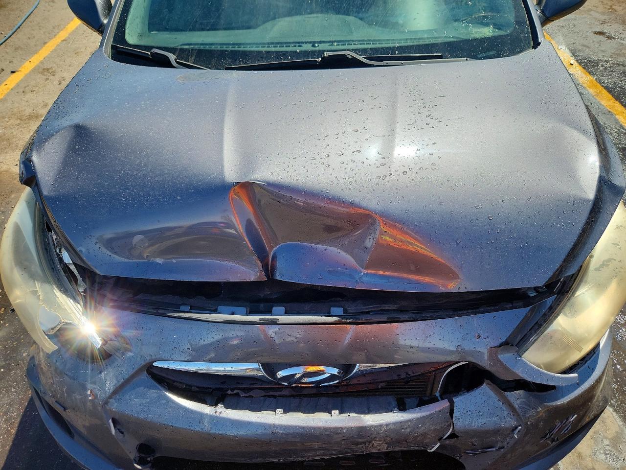 2012 Hyundai Accent Gls Silver vin: KMHCT4AE4CU190609