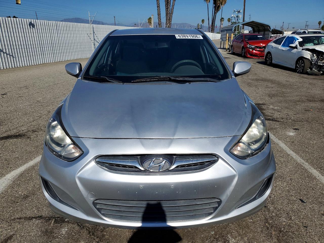 2012 Hyundai Accent Gls Серебряный vin: KMHCT4AE4CU242580