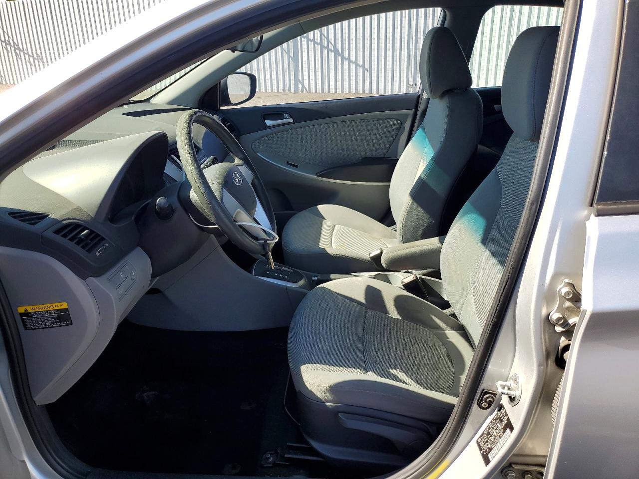 2012 Hyundai Accent Gls Серебряный vin: KMHCT4AE4CU242580