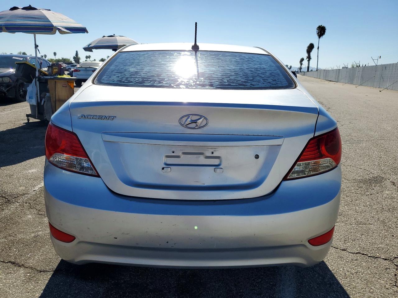 2012 Hyundai Accent Gls Серебряный vin: KMHCT4AE4CU242580