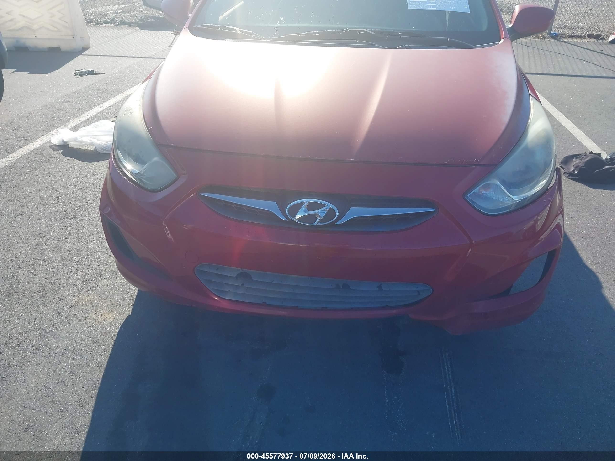2013 Hyundai Accent Gls Red vin: KMHCT4AE4DU349338
