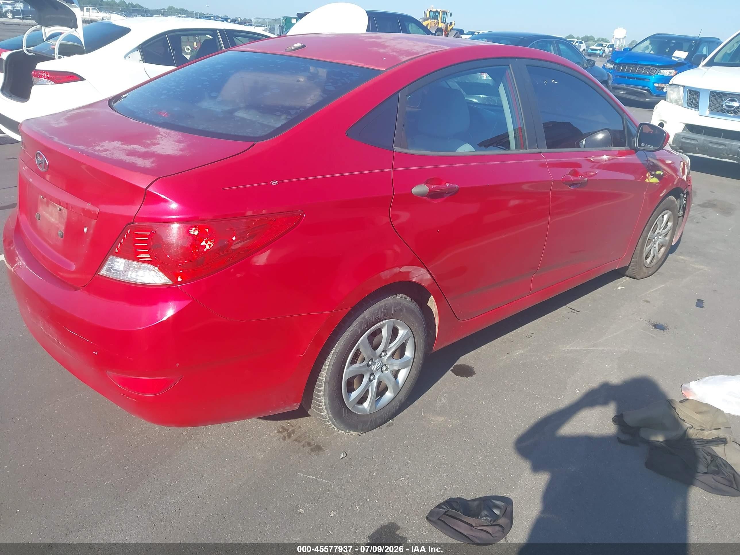 2013 Hyundai Accent Gls Red vin: KMHCT4AE4DU349338