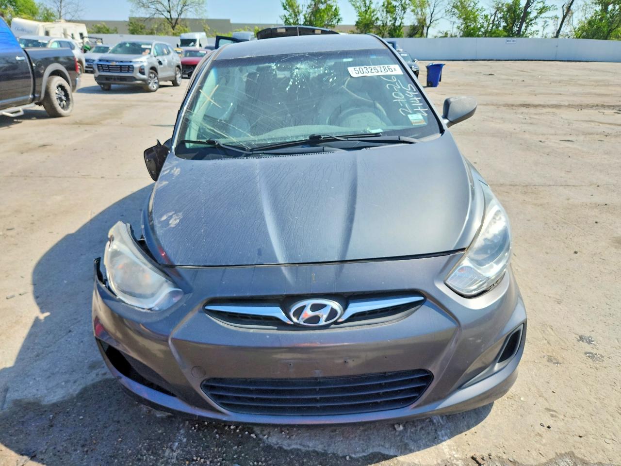 2013 Hyundai Accent Gls Gray vin: KMHCT4AE4DU375549