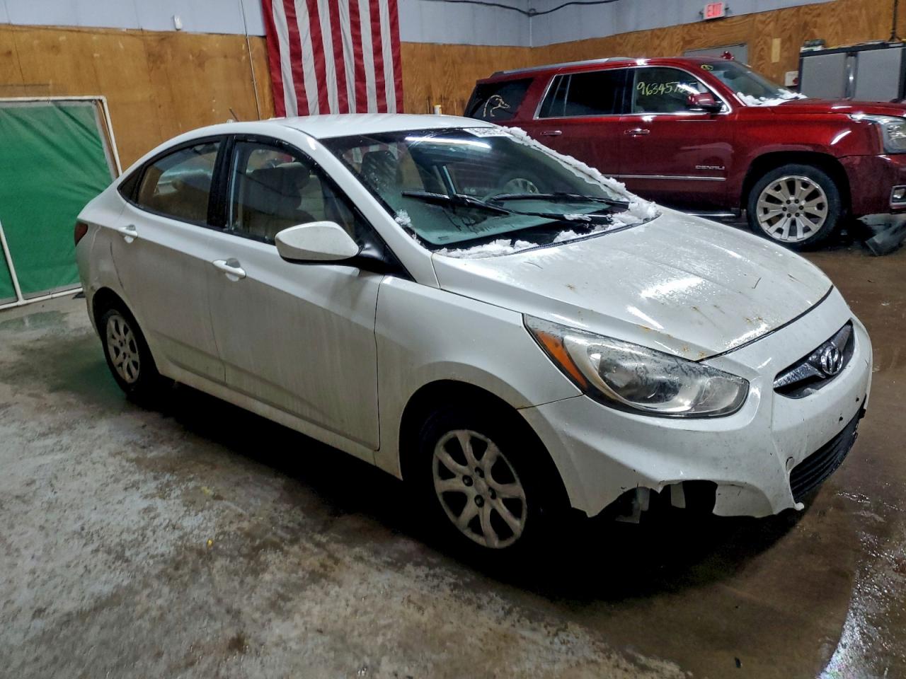2013 Hyundai Accent Gls White vin: KMHCT4AE4DU452937