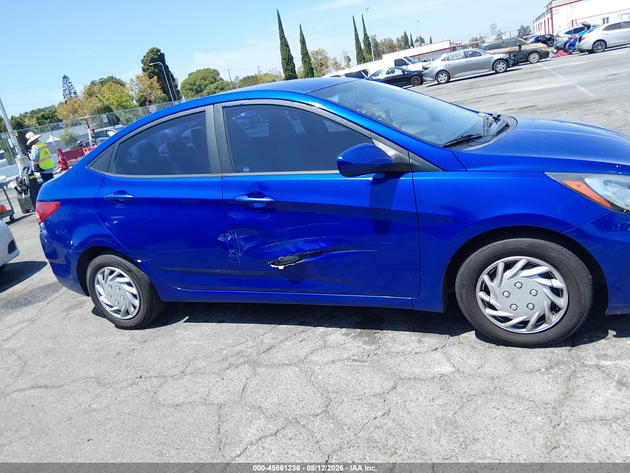 2013 Hyundai Accent Gls Blue vin: KMHCT4AE4DU459970