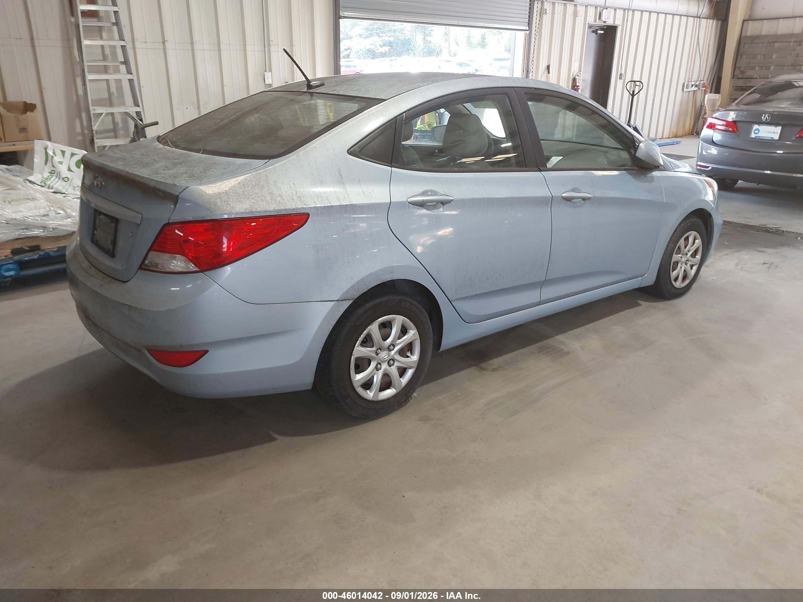 2013 Hyundai Accent Gls Light Blue vin: KMHCT4AE4DU488658
